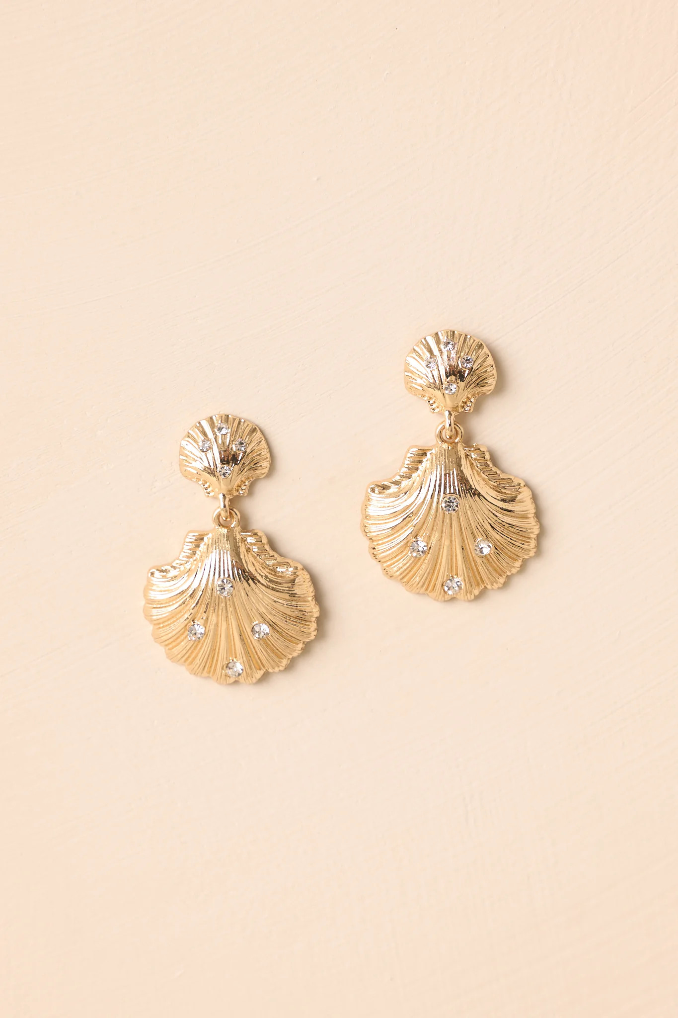 Treasures From The Tide Gold Seashell Drop Earrings | Red Dress