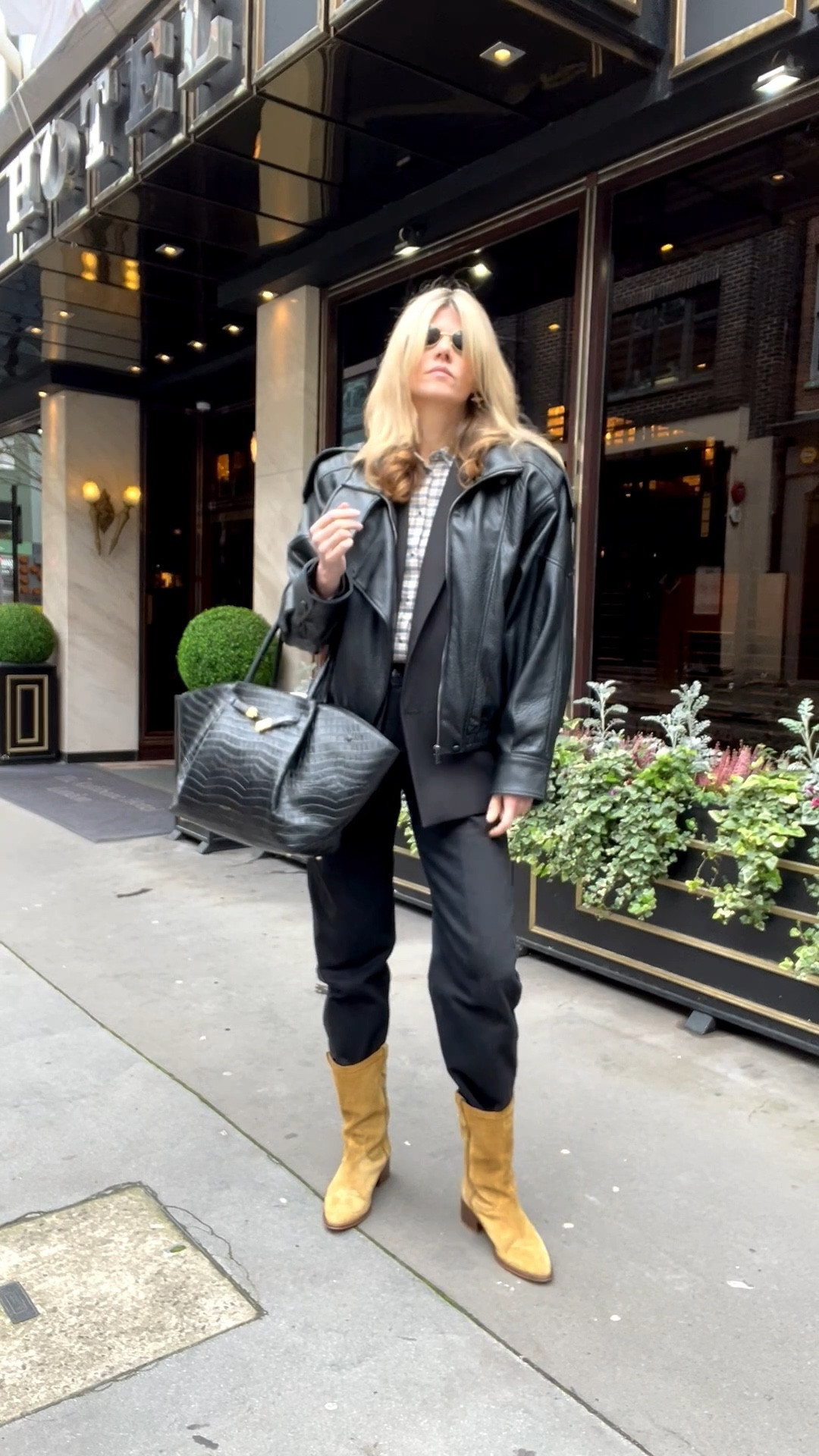 Spring outfit, travel outfit, suede boots, spring jacket, se and shirt, large bag, croc bag 

#LTKspring #LTKootd #LTKmomlife