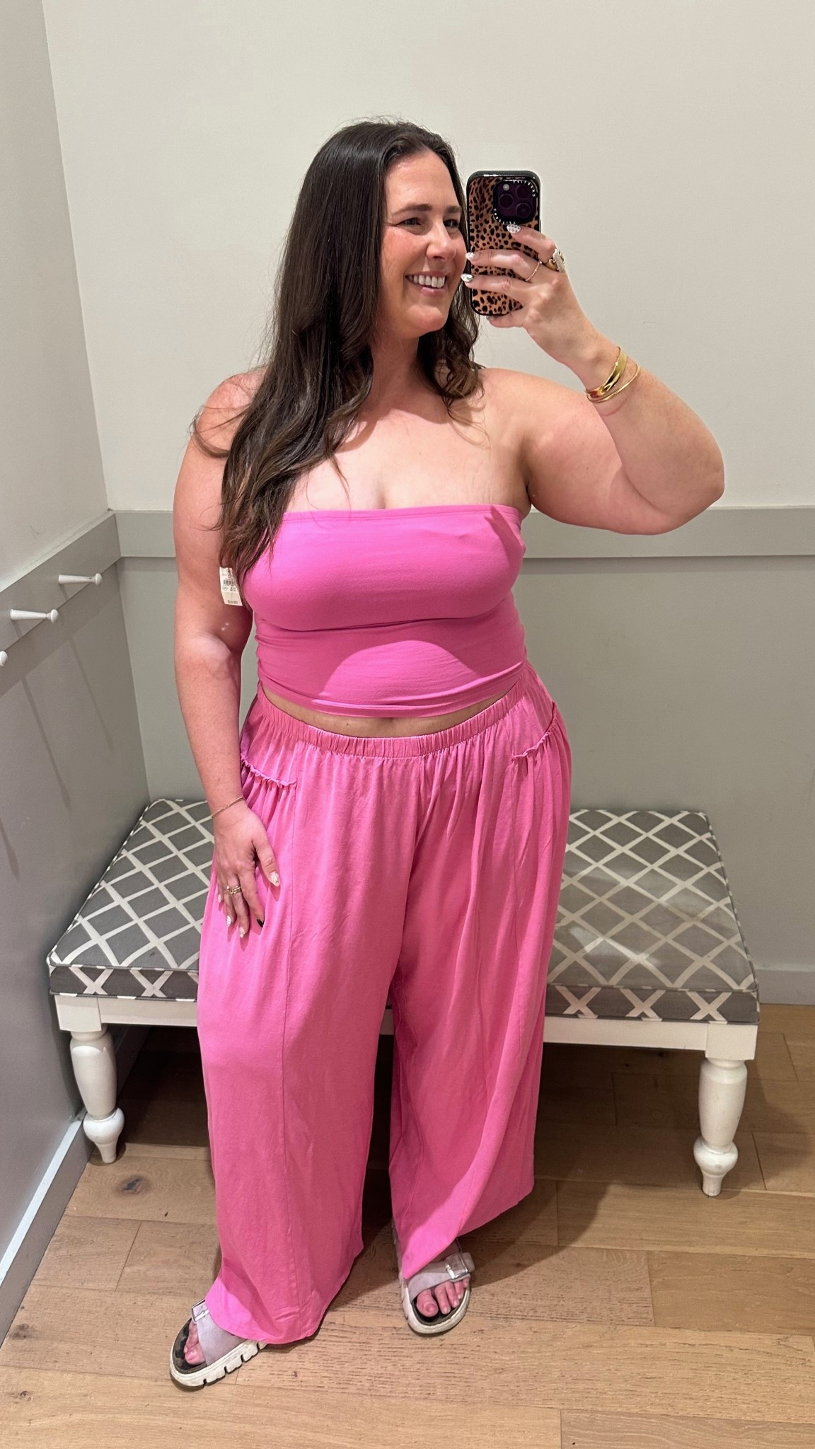 I’m wearing the XL in both!!! This set is amazing and so comfy! 💞 @Aerie 

#LTKootd #LTKMidsize