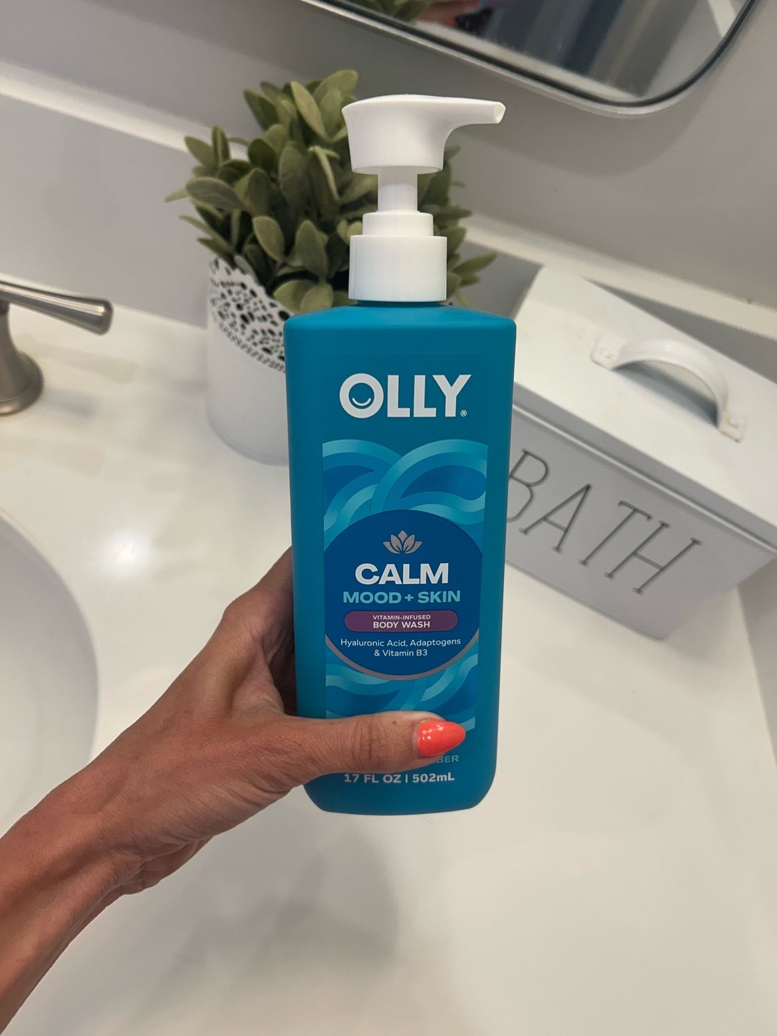 #OllyPartner One item you can COUNT on always finding in my shower is this Olly Calm body wash. Just a little goes a long way and makes you feel like you’re at the relaxing spa. It’s an instant soother with comforting notes of eucalyptus and amber. For under $10, it’s a no brainer! Snag it here via the LTK app! @OllyWellness