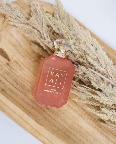 My new favorite perfume Kayali Eden Sparkling Lychee it’s a bright fruity floral.

Perfect for spring 💕

Women’s fragrances, Sephora finds 

#LTKbeauty #LTKfindsunder100