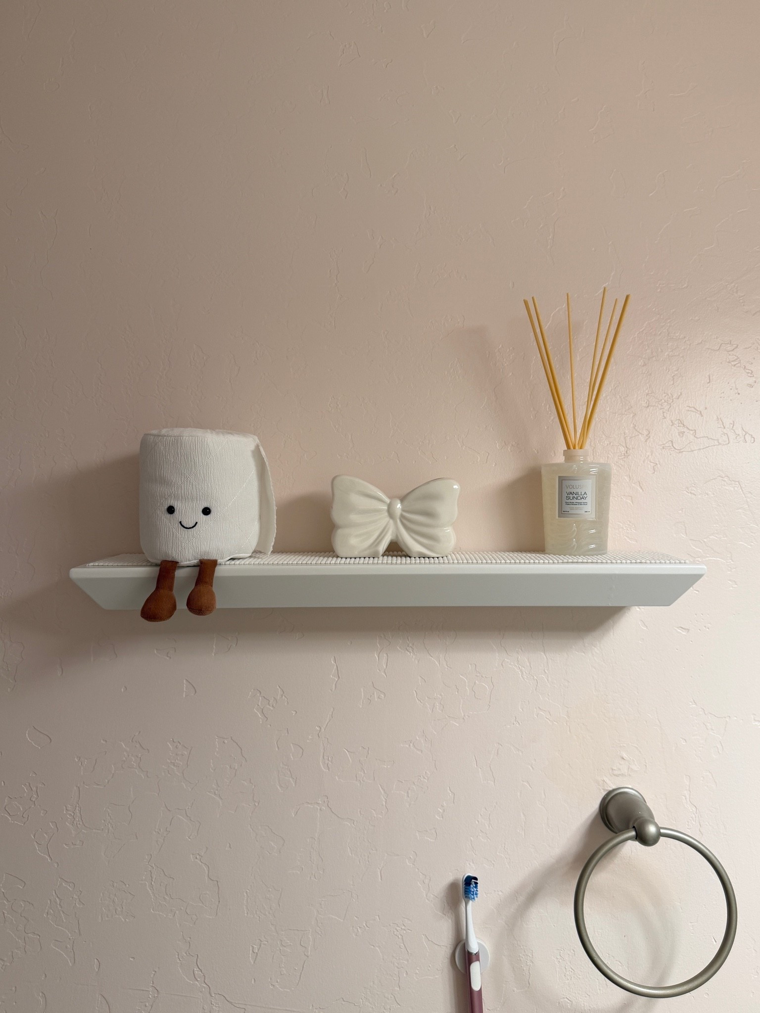 Finishing touches on the girls bathroom @Voluspa @Jellycat

#LTKdayinmylife #LTKmomlife #LTKHome