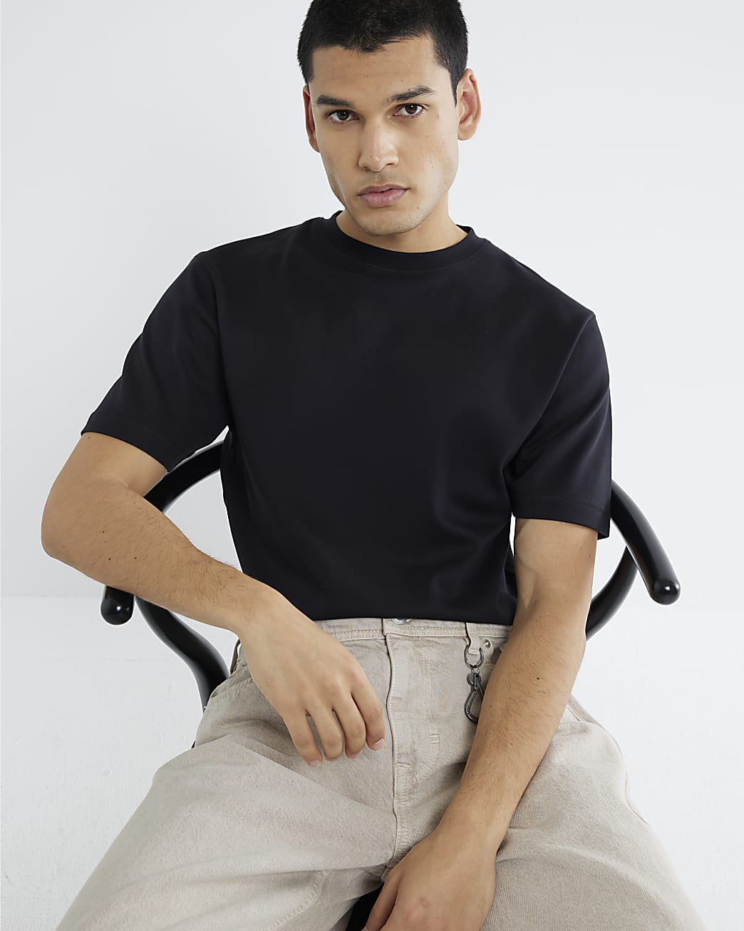 Black Slim Fit Short Sleeve T-Shirt | River Island UK & IE
