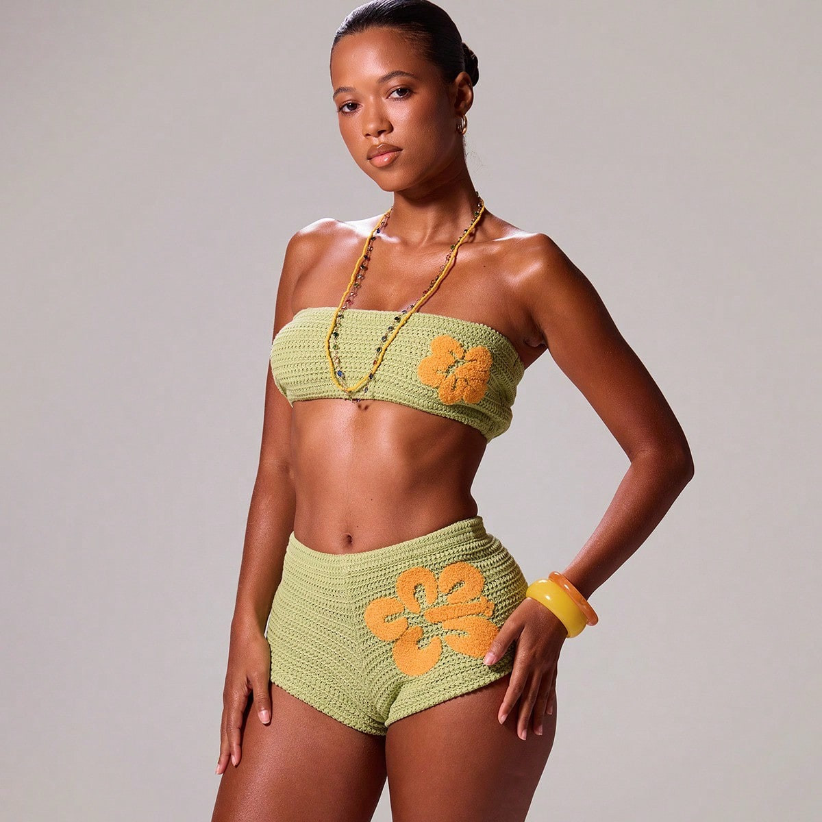 MUSERA Crochet Contrast Floral Detail Strapless Cropped Bandeau | SHEIN