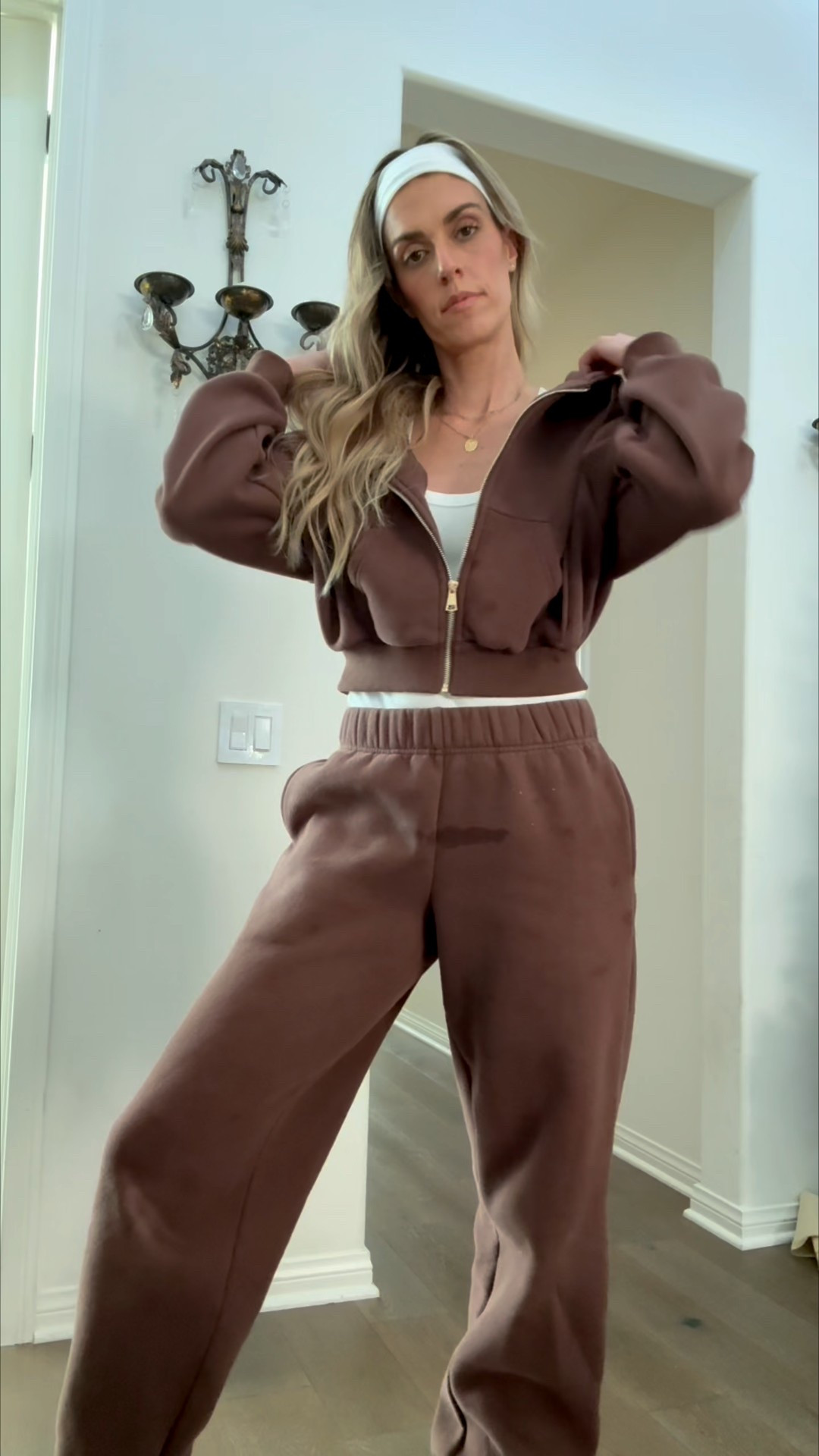 A little cozy OOTD for all the mom things today 🐻🤎 I’m still loving all the fall rich colors! My sweatsuit is @shopjaneandwillow, but I linked a similar option! 

Aritzia, Jane + Willow, sweatsuit, loungewear outfit, comfy everyday outfit, mom style, mom outfits, school drop off outfit, running errands outfit, sports mom outfit, New Balance, casual outfit, brown sweatsuit

#LTKgrwm #LTKootd #LTKmomlife