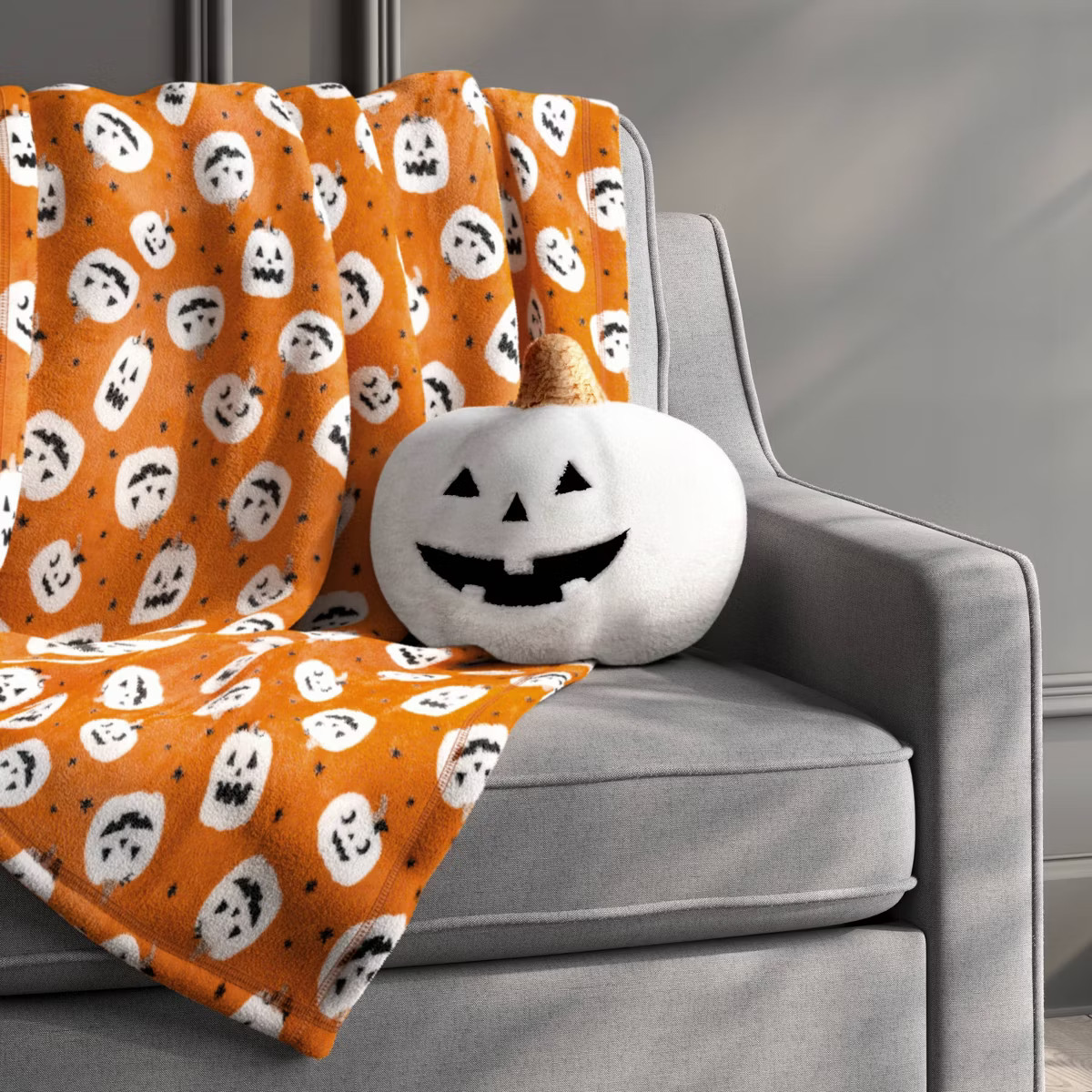 Halloween Pumpkin Throw Blanket Orange - Hyde & EEK! Boutique™ | Target