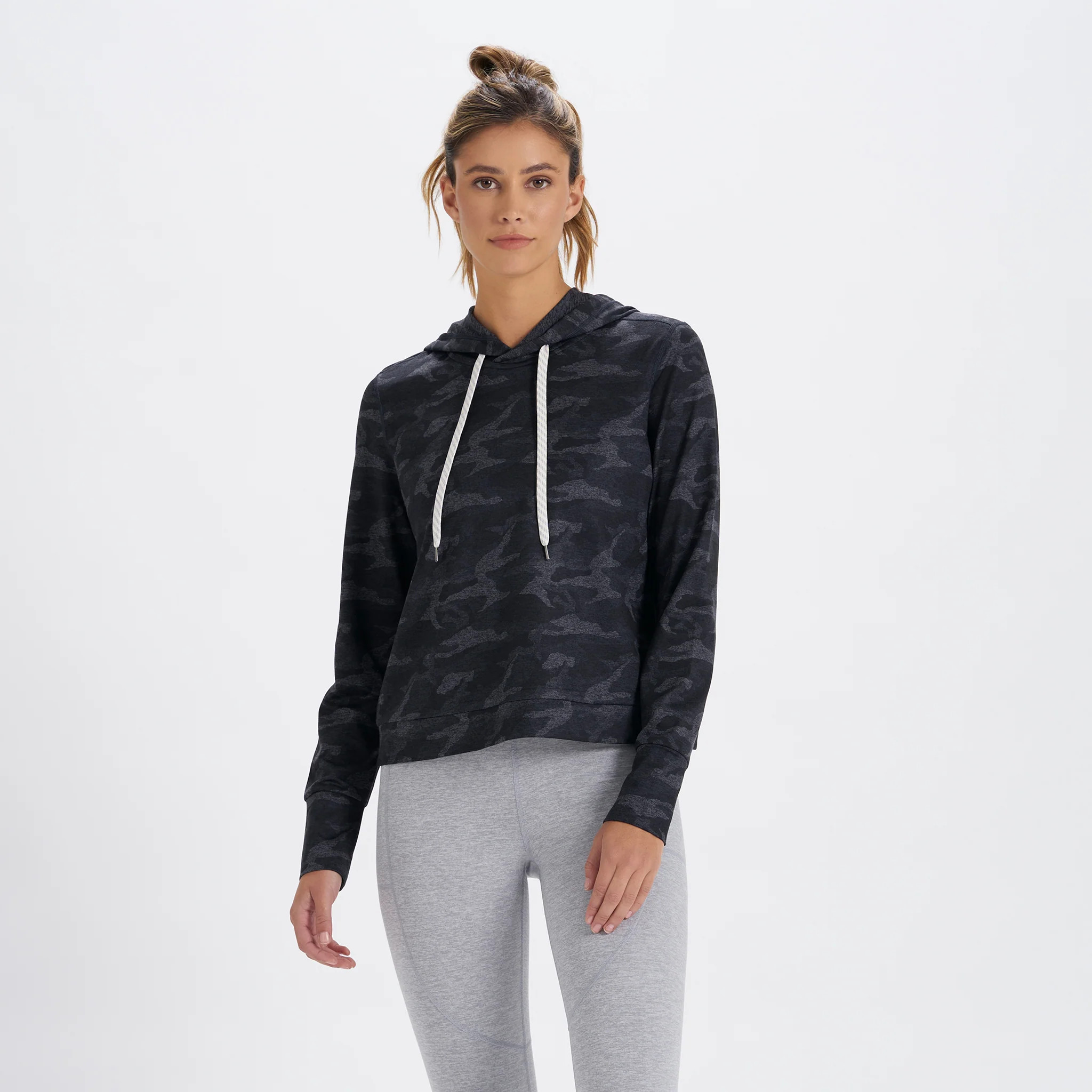 Vuori Halo Essential Hoodie | Black Camo | XL | Vuori Clothing