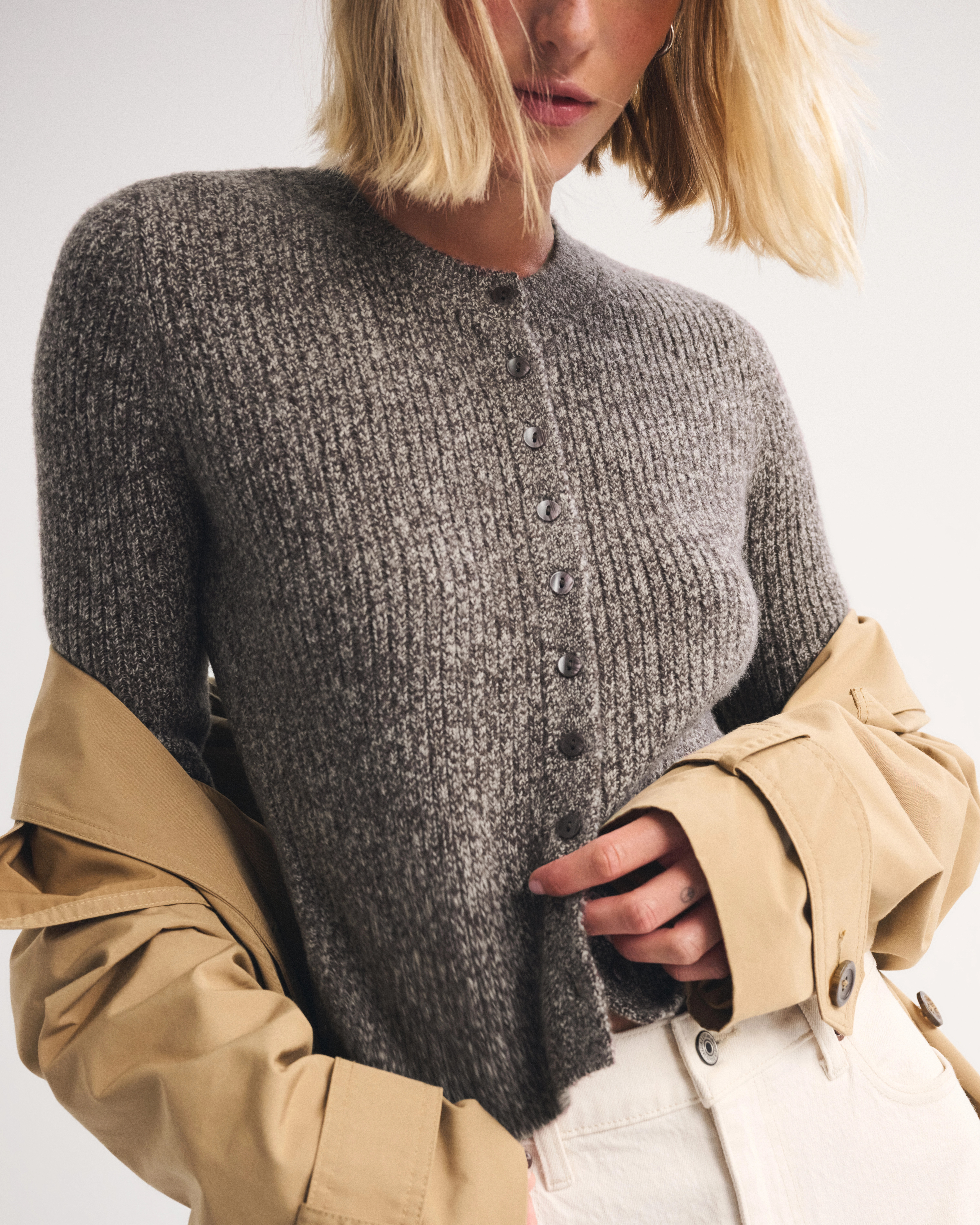 Merino Wool-Blend Shrunken Crew Cardigan | Abercrombie & Fitch (US)