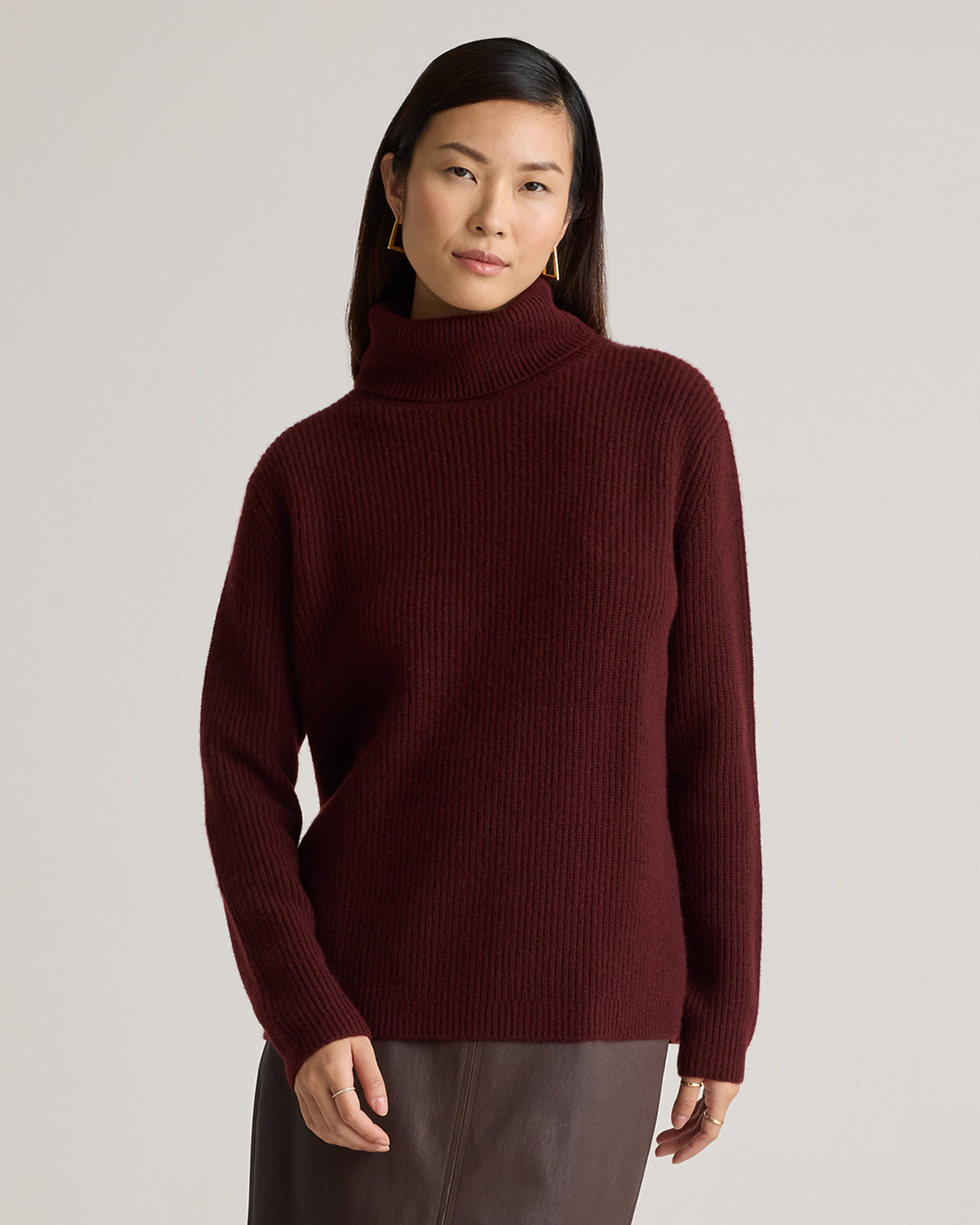 Quince | Women's Mongolian Cashmere Fisherman Turtleneck Sweater in Rich Burgundy, Size XS | Quince
