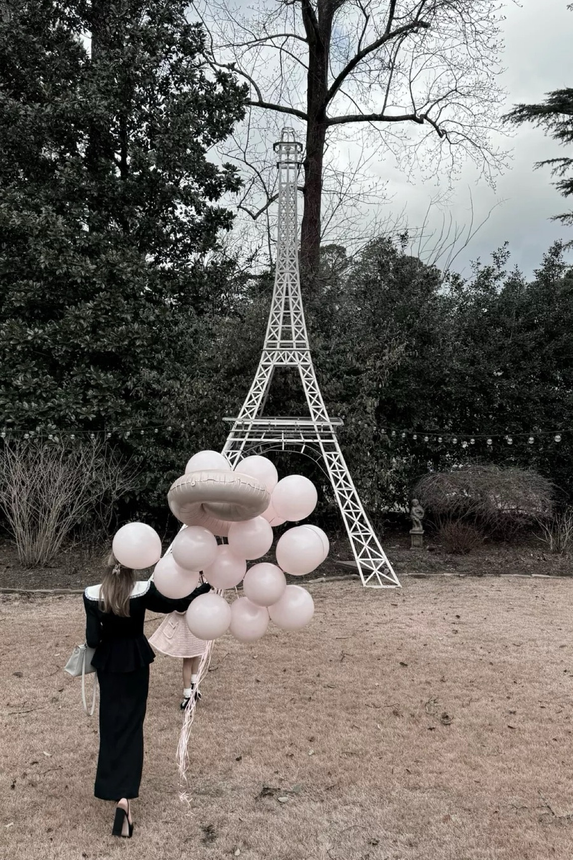 Adore the dress I wore for Elle’s birthday party. Parisian chic xx 