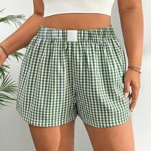 Plus Size Womens Checkered Decor Vacation Shorts | SHEIN