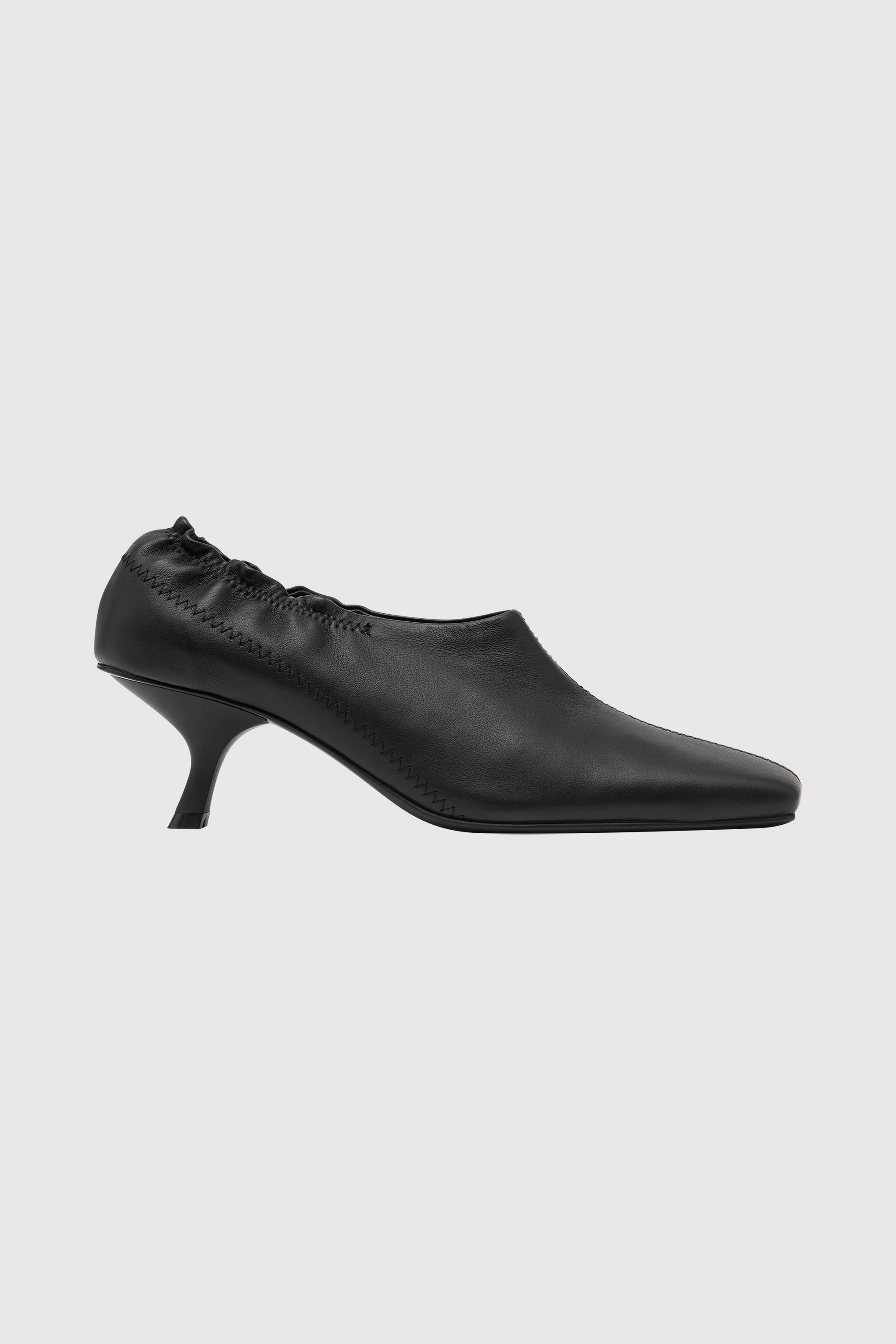 Square Glove Heel - Black | St. Agni (US, UK, EU)