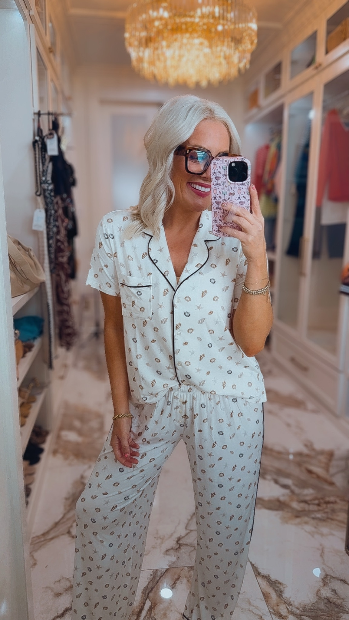 The cutest pajamas and super breathable 
size medium