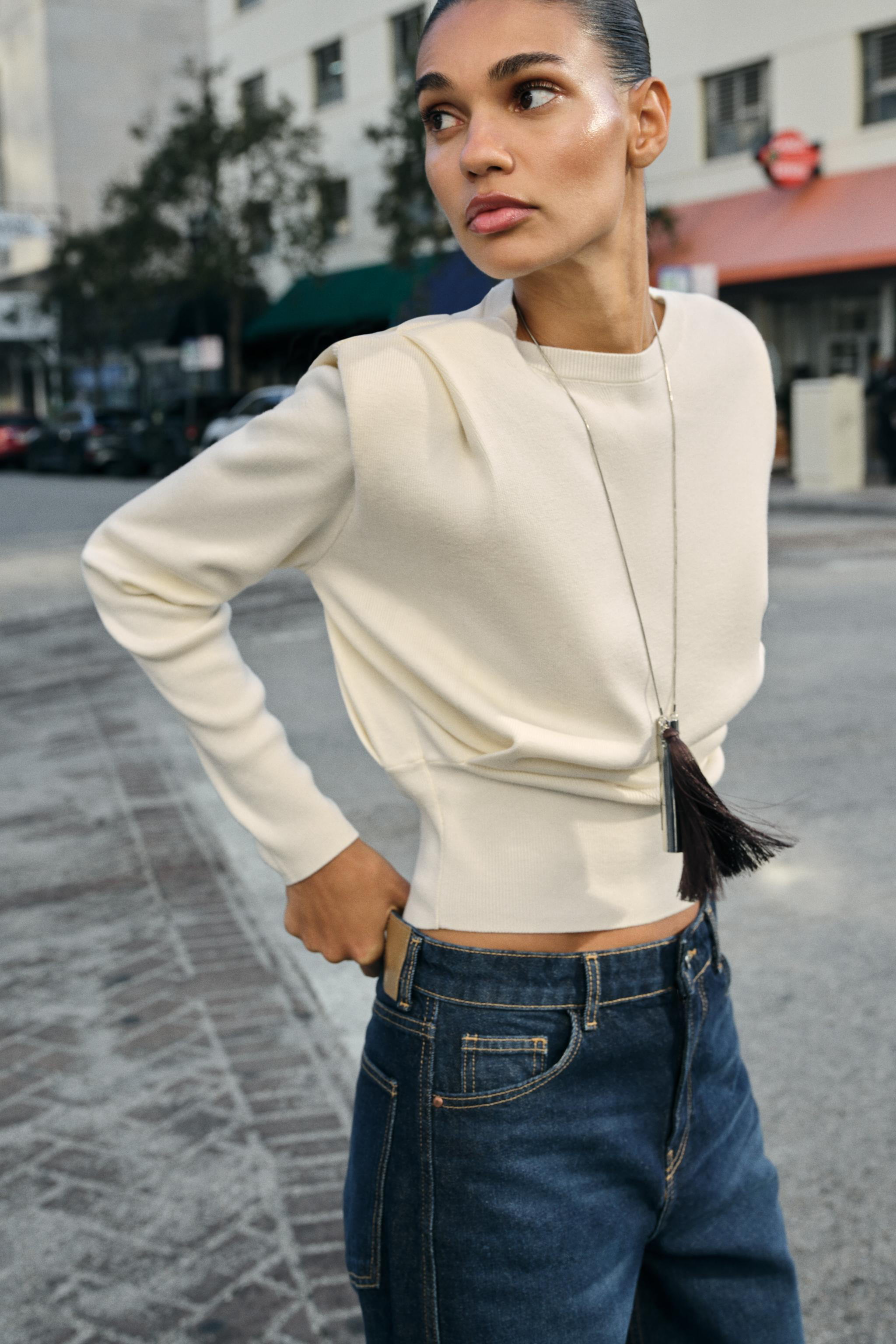 SHOULDER PAD KNIT JUMPER | Zara US