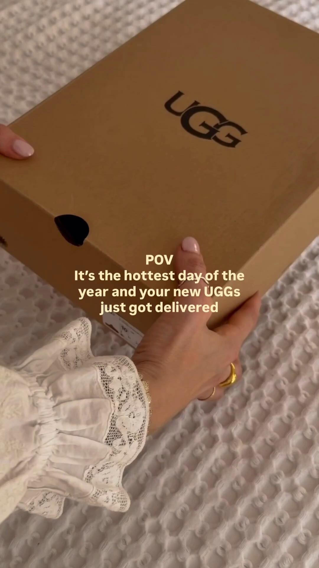 New in Ugg unboxing - autumn shoes

#LTKuk #LTKunboxing #LTKautumn
