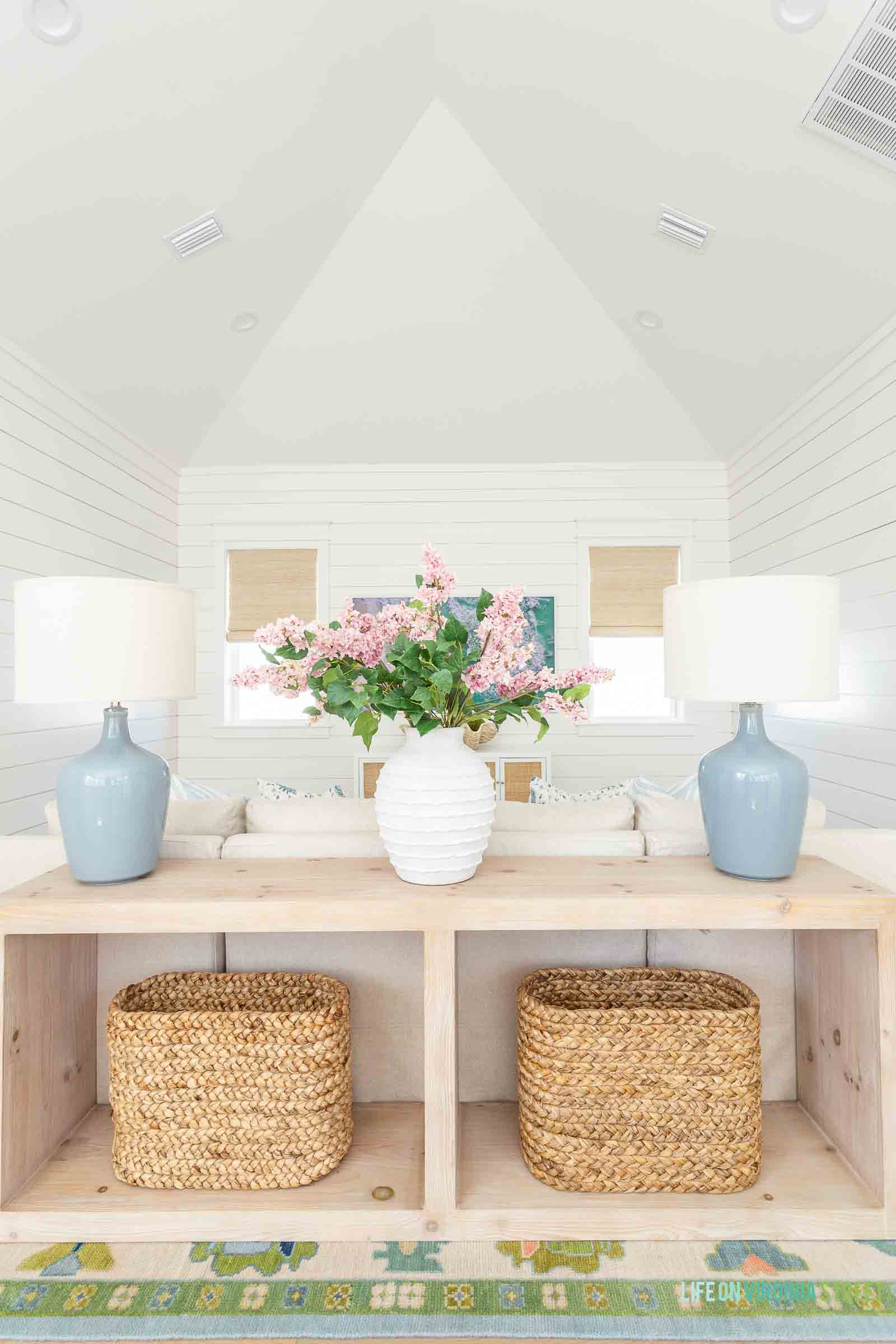 Modern loft spring living decor  

 #LTKSeasonal #LTKHome