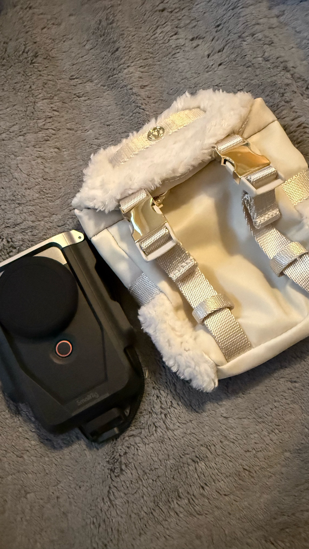 One of my goals for the New Year is to use my camera more and my phone less. Yes, my phone takes great photos, but I think using a camera feels more fun—more present, more in the moment.

I remember when we had flip phones and separate cameras. I still have my old Canon tucked away somewhere. I took it with me to Israel and on so many of our trips, and I absolutely loved it. There was something special about slowing down, choosing the moment, and capturing it intentionally.

Naturally, it needed a protective case—and something cute. This @lululemon pouch fits it perfectly, and I love that I can clip it right onto my travel bag so it’s always within reach.

🏷️ #newyearsgoals #lululemonnanobackpack  #canonpowershotv10