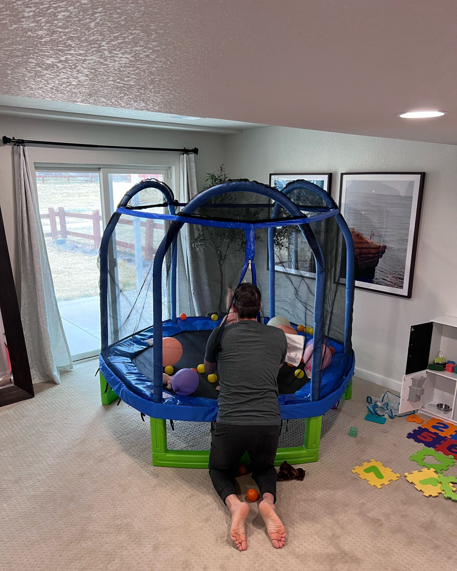 MUST HAVE KIDS TRAMPOLINE 