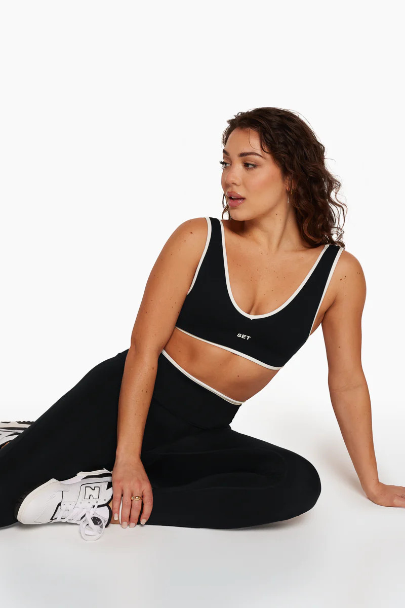 SPORTBODY® DIP BRA - CONTRAST | SET Active