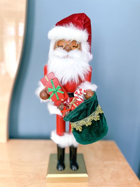 Santa Nutcrackers 🎄🎄
#christmasdecor #holidaydecor #christmasnutcrackers #holidaydecorating

#LTKHolidaySale #LTKHoliday #LTKSeasonal
