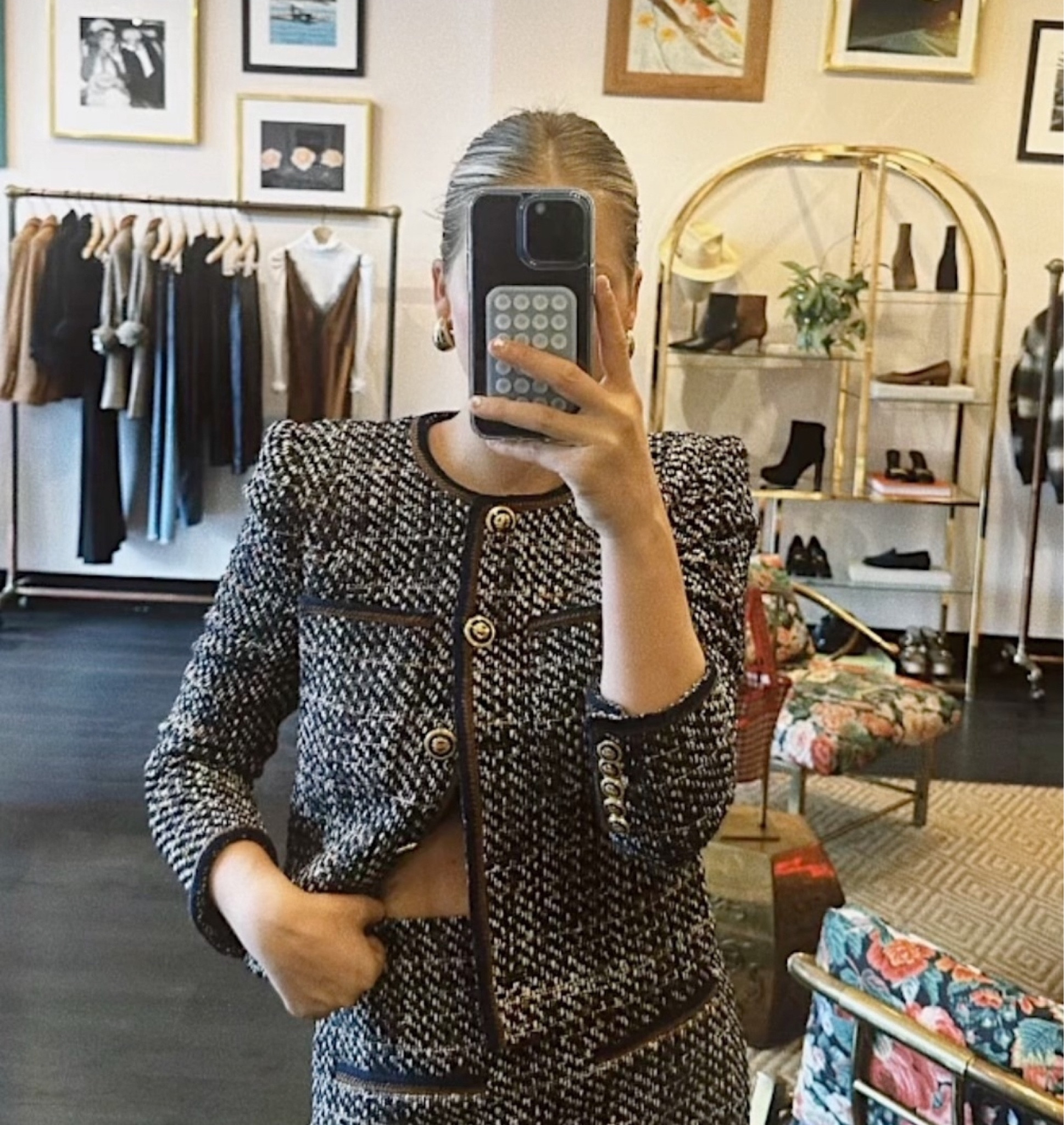 Tweed sets are one of my favorite suit pieces that are so easily mixed and matched for multiple looks. 


#LTKHoliday #LTKworkwear #LTKstyletip