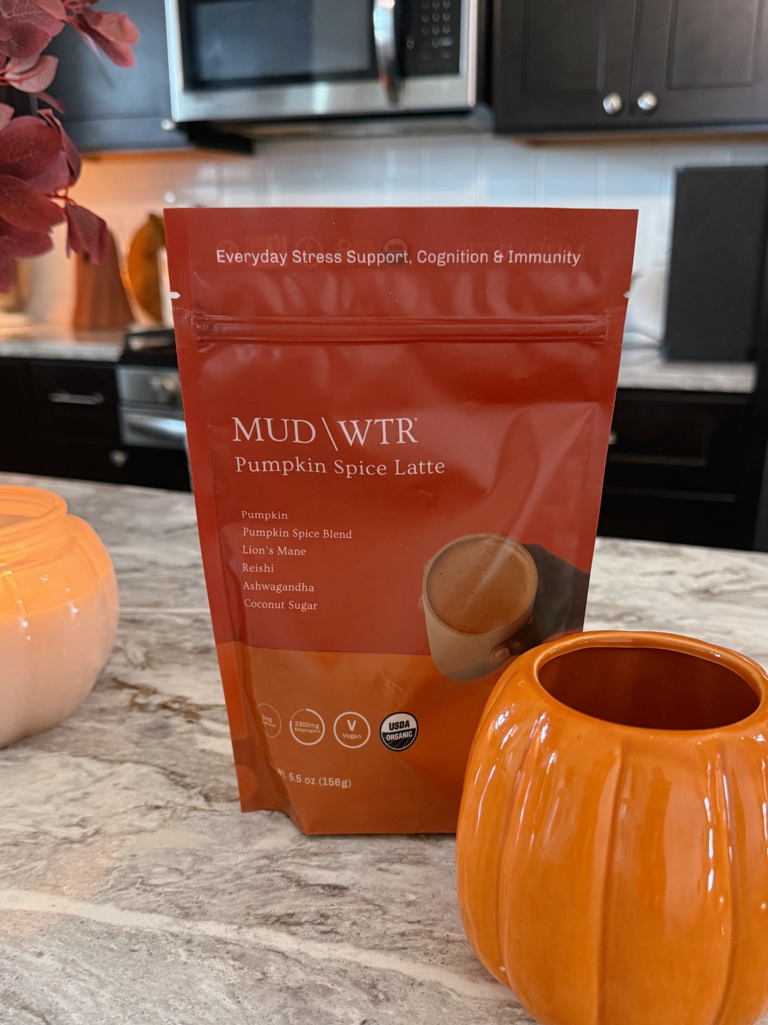 The PSL kit I’ve been waiting for 🧡 No syrup. No fake flavors. No caffeine. Just mushrooms, adaptogens + real pumpkin. Use code FALL for 15% off! @drinkmudwtr #mudwtr

#LTKFallSale #LTKHome #LTKSeasonal