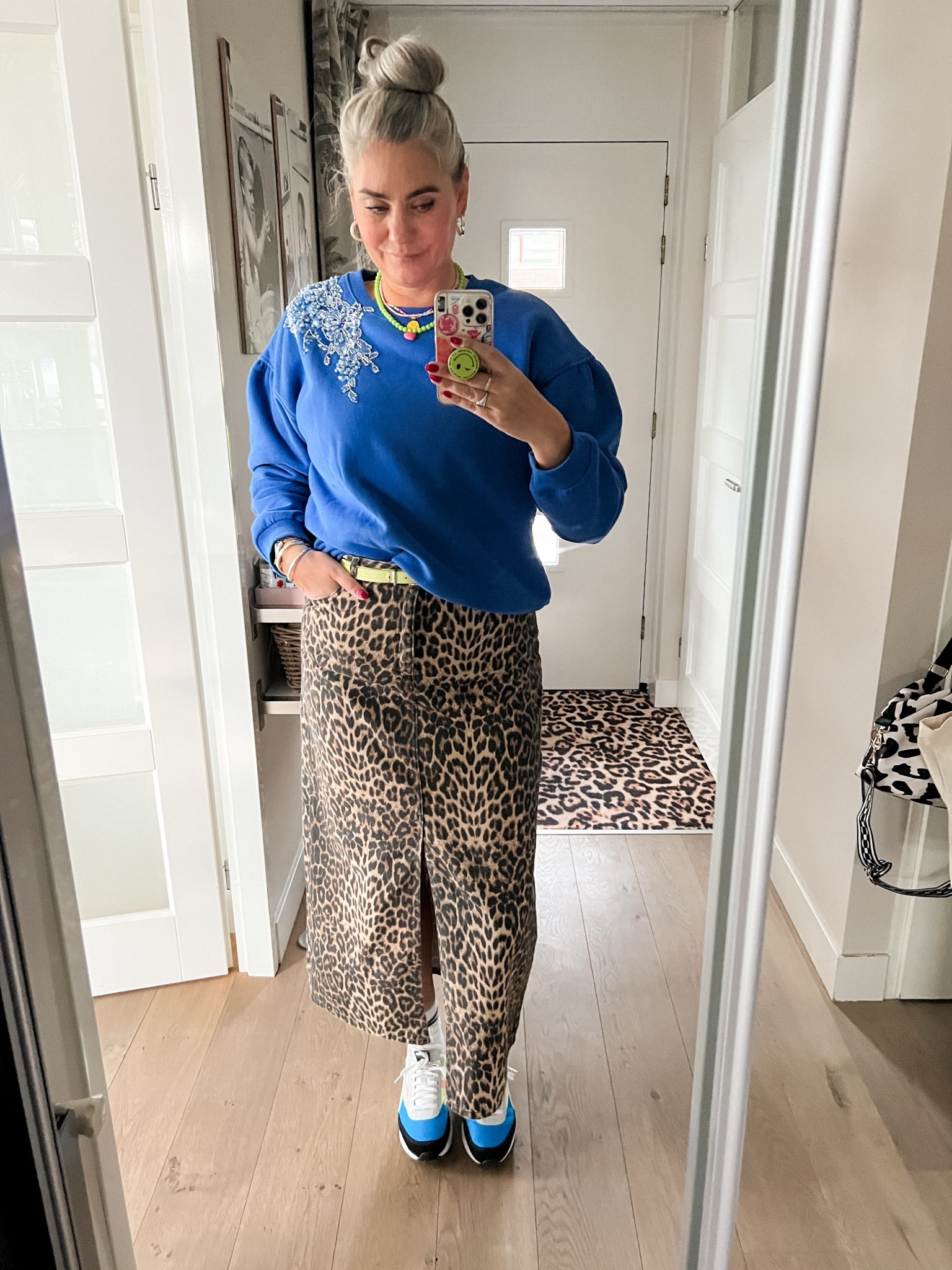 Ootd - Wednesday. Cobalt blue sweatshirt (Norah), leopard denim skirt (ly, Molly & My), multicolored Puma sneakers, colorful necklaces. 



#LTKeurope #LTKspring #LTKnederlands