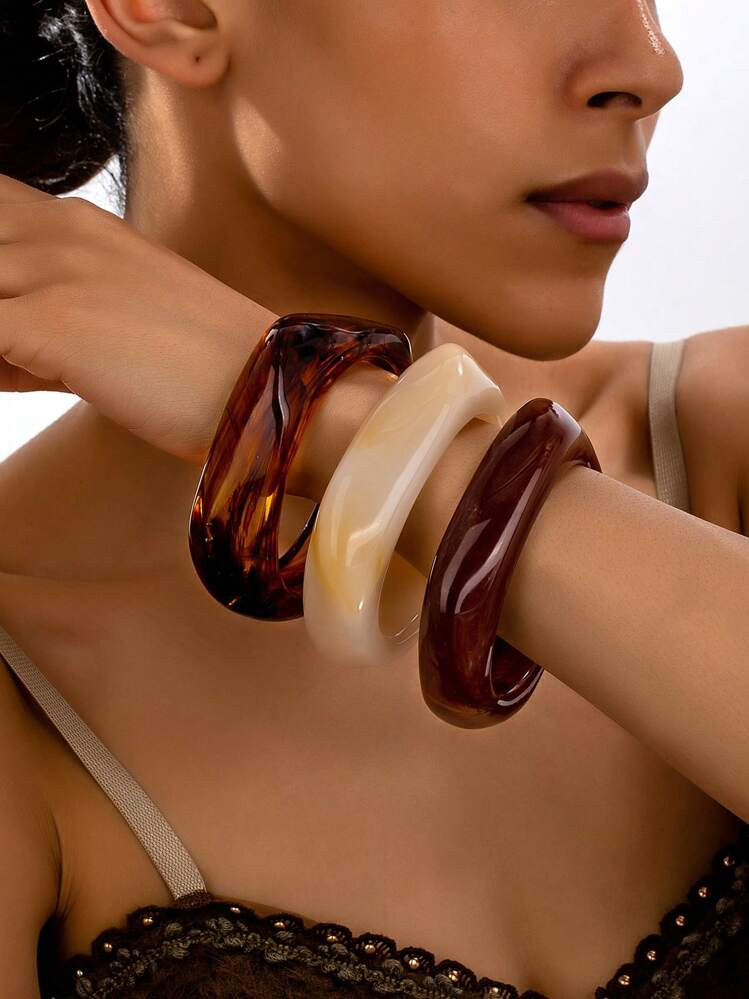 1pc Asymmetrical Semi-Transparent Acrylic Fashion Bracelet, Geometric Design Statement Bracelet, Suitable For Niche Fashion Matching | SHEIN