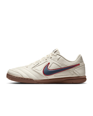 Nike GatoMen's Shoes | Nike (US)