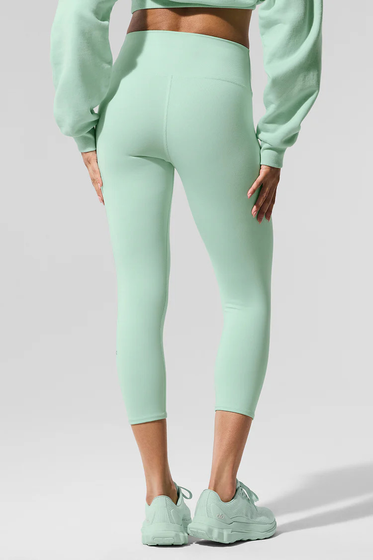 High-Waist Airbrush Capri - Spearmint | Alo Yoga (US)