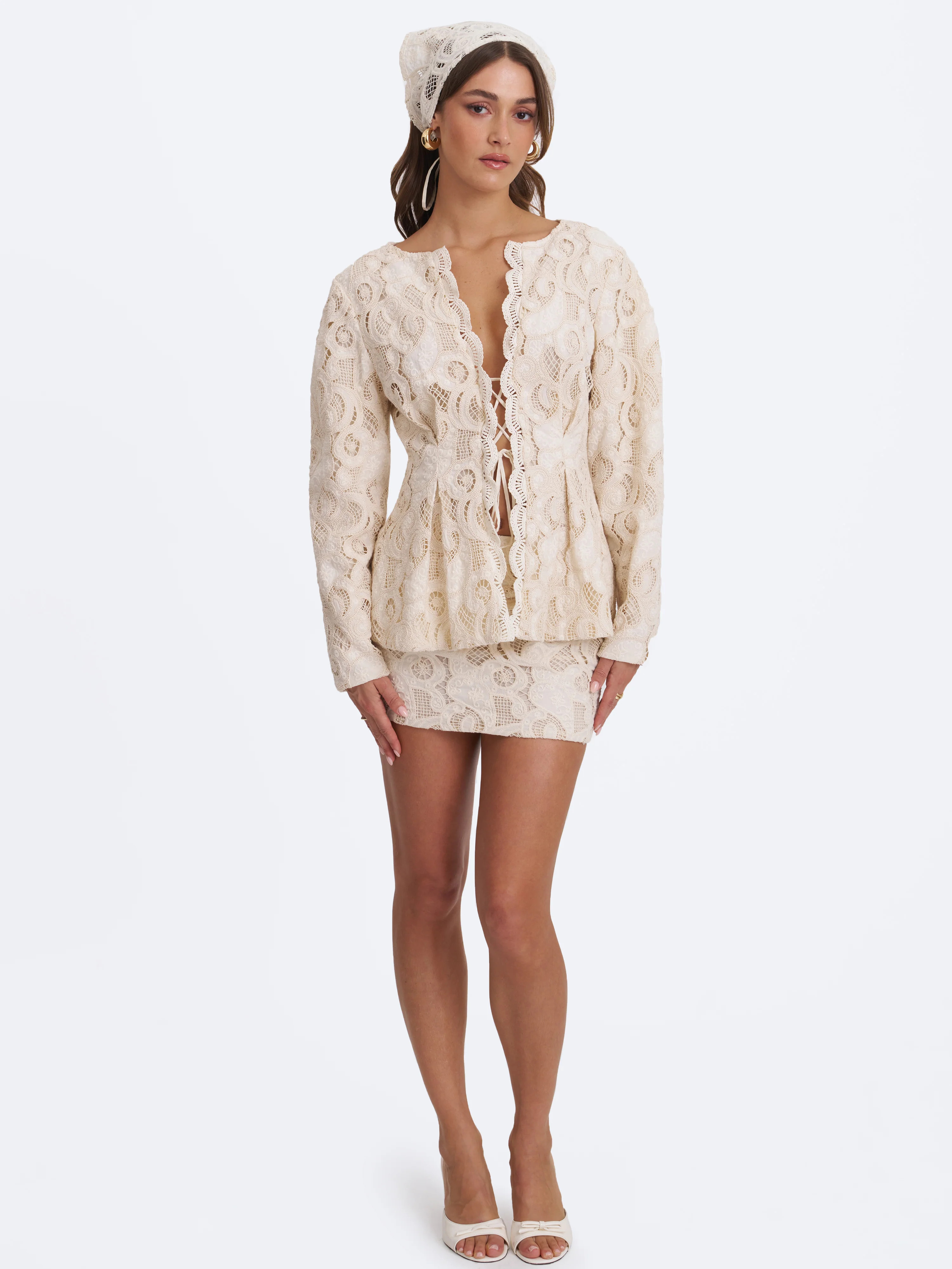 Wendy Beige Cotton Lace Low-Rise Mini Skirt | Miss Circle