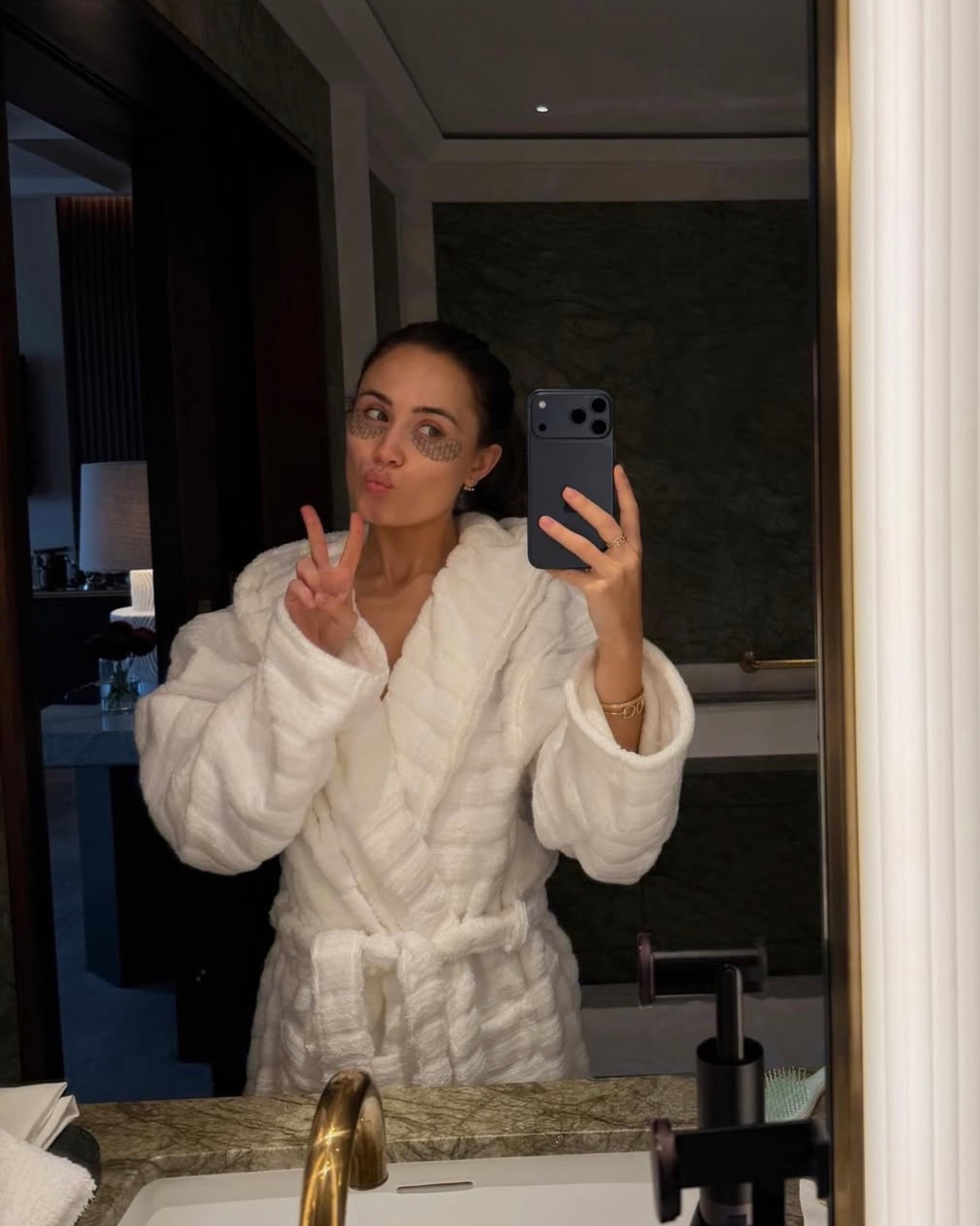 Staycation in London🤍 love using the Dior eye patches before getting ready 

#LTKtravel #LTKbeauty