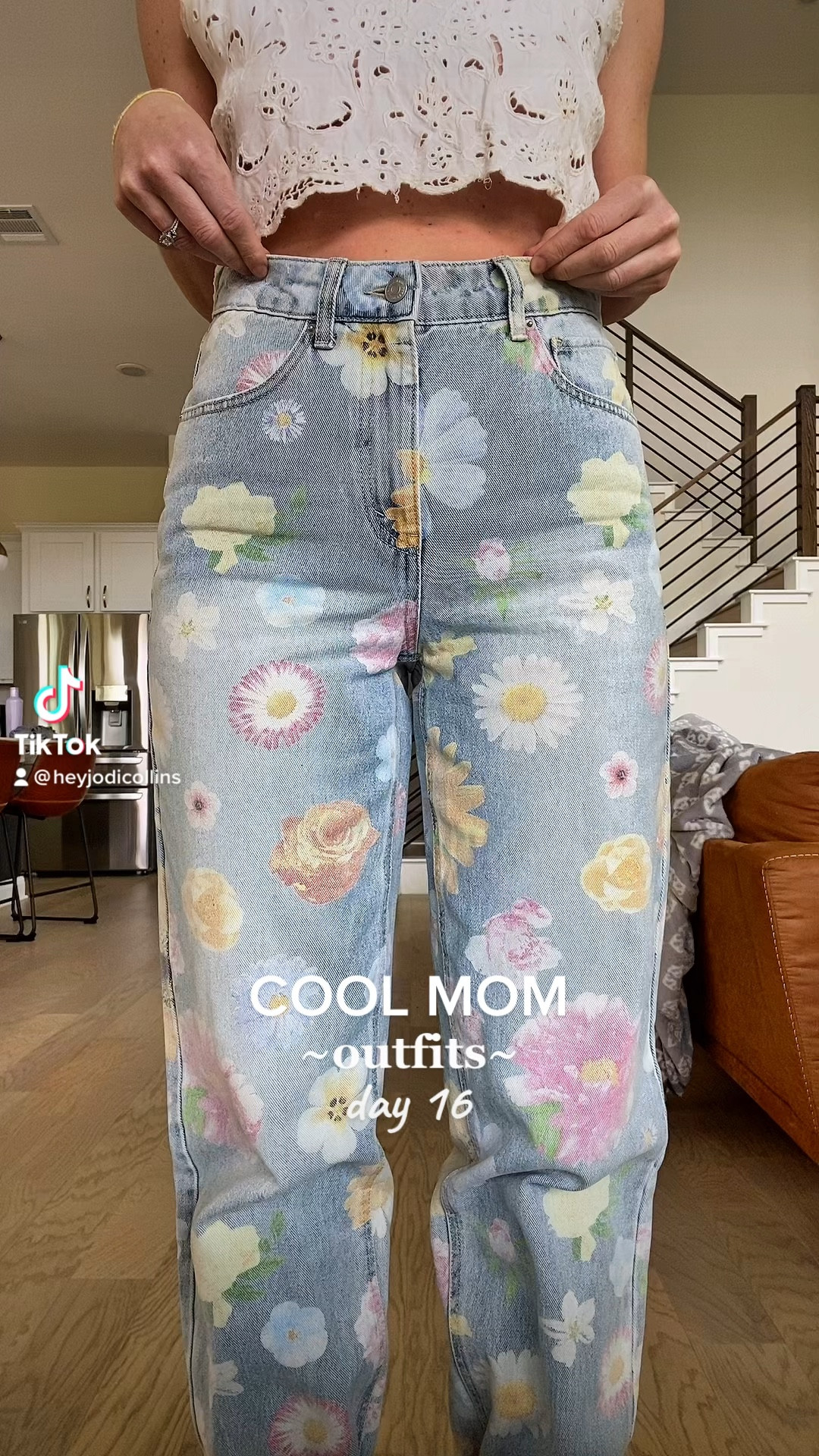 These FLORAL JEANS are everything 🌸 I’m wearing a size 8 & they are a little loose, but I wanted them that way. If you don’t want them loose, choose your regular size (I’m normally a 6.) Go up a size if you want them looser 💖 

#LTKunder50 #LTKSeasonal #LTKstyletip