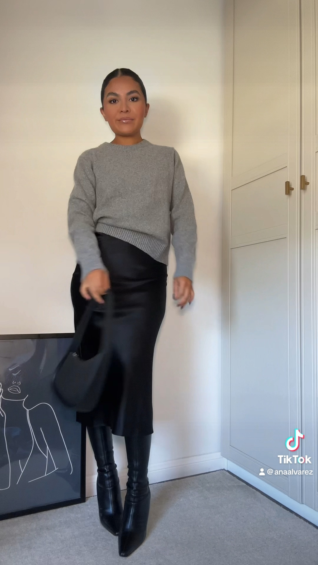 Small dress
Small sweater

#LTKfindsunder100 #LTKfindsunder50 #LTKstyletip