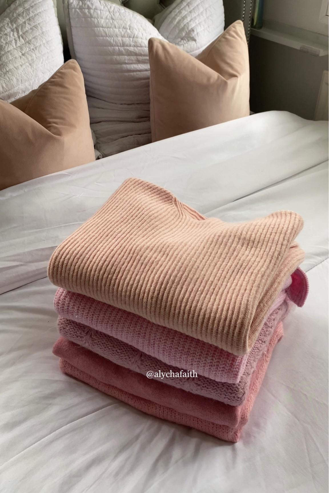 Pink sweaters🎀🫧