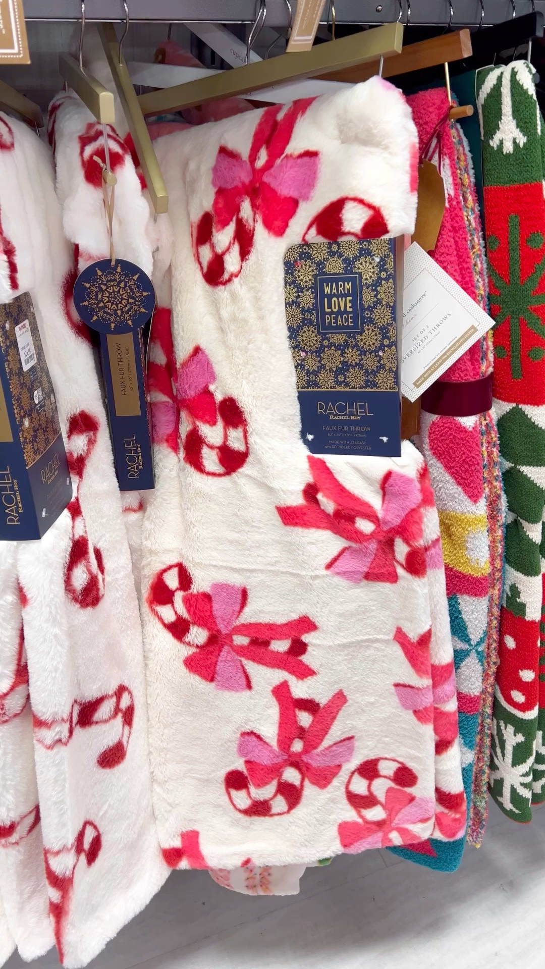 HomeGoods Christmas blanket, Christmas decor, TJ maxx Christmas, Marshalls christmas, bow christmas, whimsical christmas, pink Christmas 

This viral HomeGoods Christmas blanket can be ordered!!😍🎅🏼🎀

#LTKFindsUnder50 #LTKHome #LTKHoliday