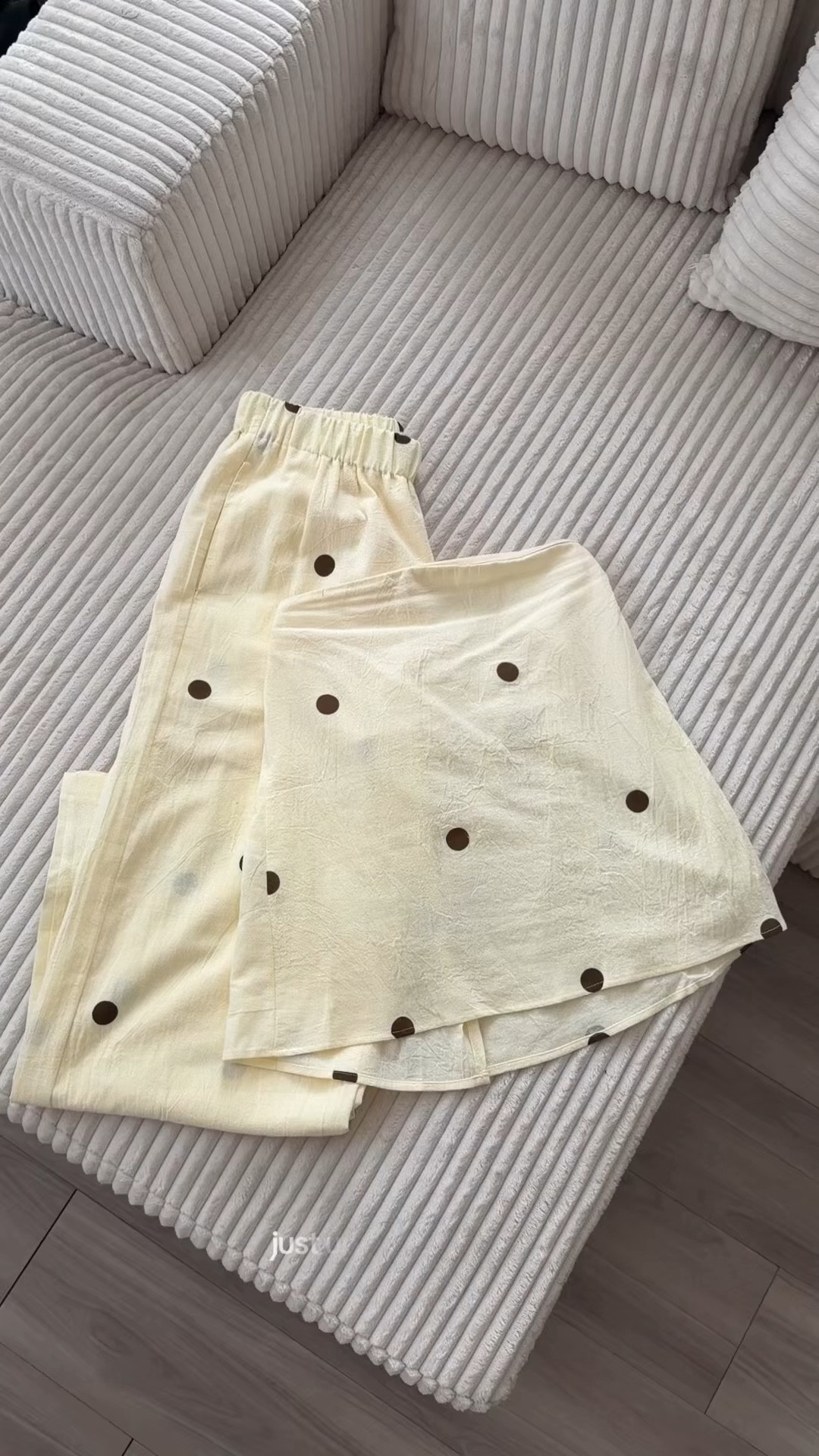 many other colors and patterns on sale
resort wear
lounge wear set
amazon summer looks
vacation outfit 