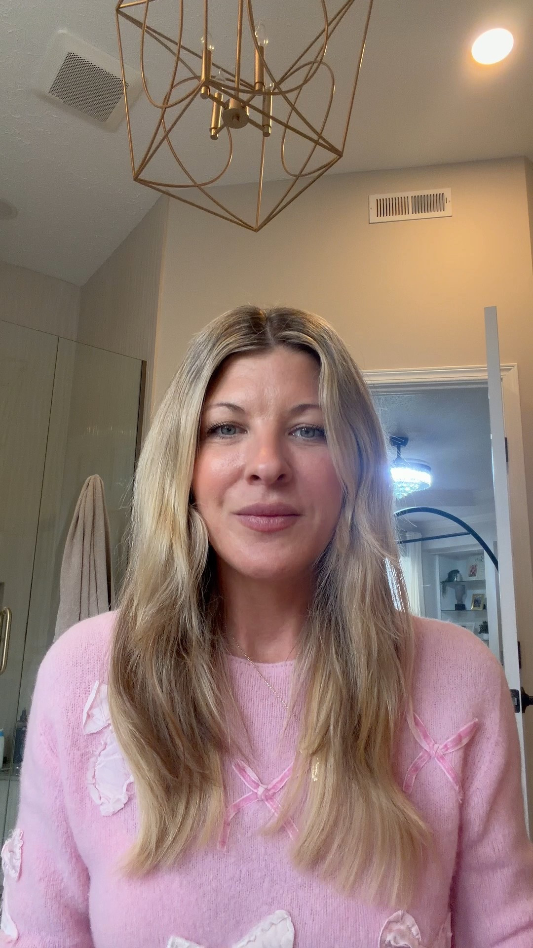 @Holygrailskinco serum. Replaces four of my other serums, promotes radiance and clarity, this formula is nontoxic and so light weight! You can see results within six weeks or less too! Also on sale for cyber Monday!! #holygrailskinco #ad #ltk

#LTKBeauty #LTKOver40 #LTKCyberWeek