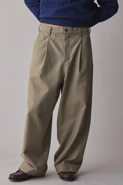 OBEY Oliver Relaxed Fit Pleated Pant | Urban Outfitters (US and RoW)