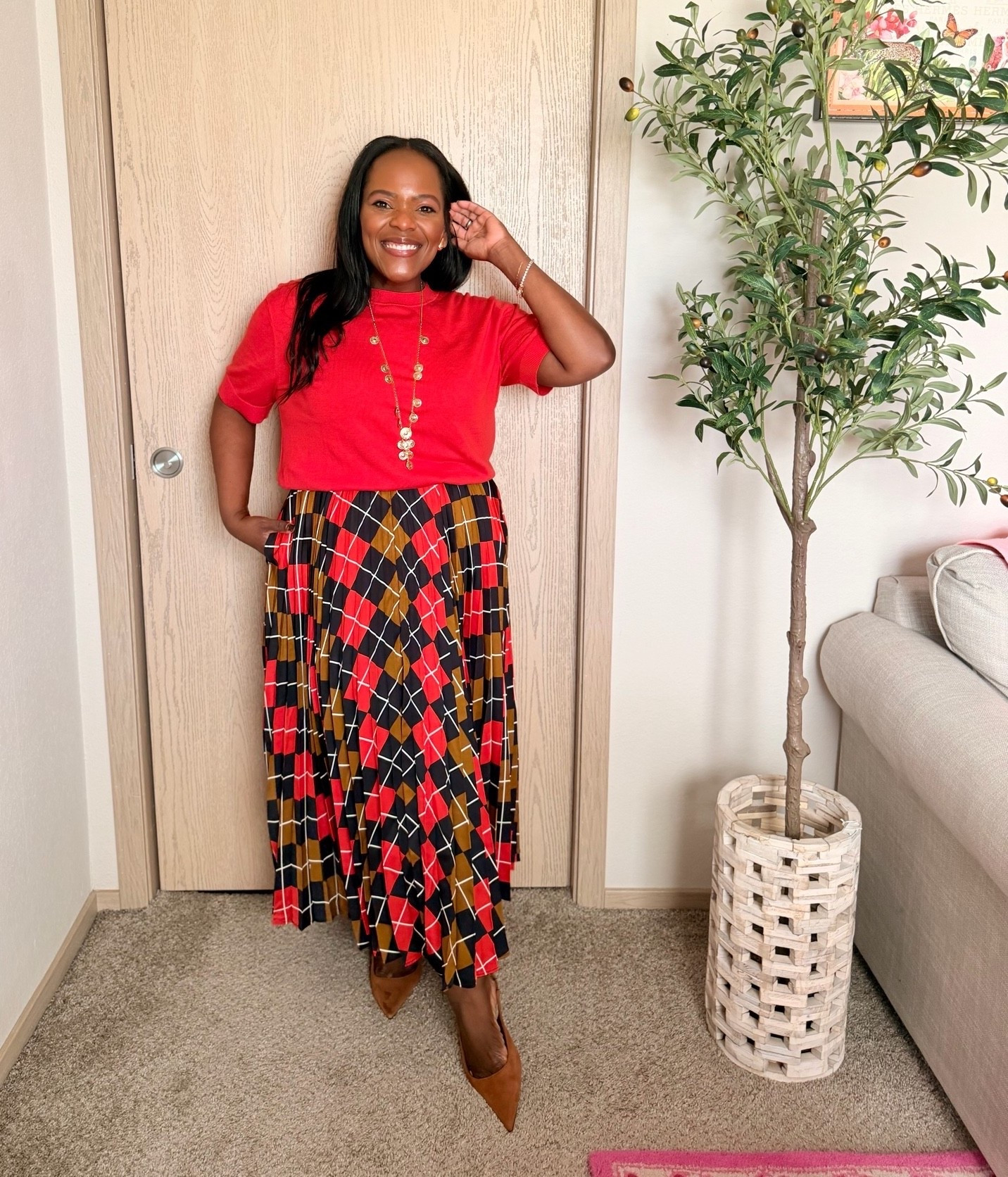 Perfect workwear for the first day of Fall! You’ll love this skirt from @Walmart and yes, it has pockets! I’m wearing the size medium.

#LTKgrwm #LTKMidsize #LTKPlusSize