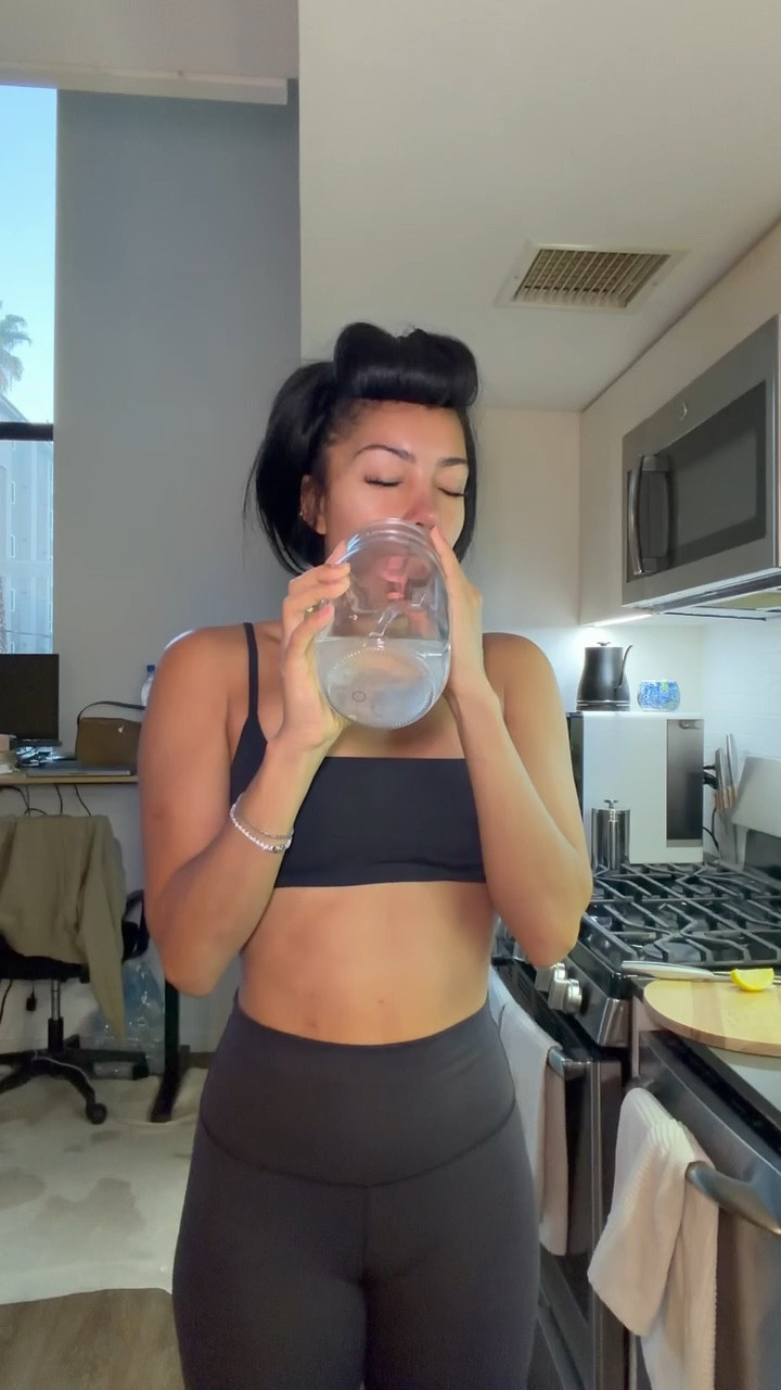 My very realistic morning routine 🤍🍏 Everything I’ve used is linked! 🔗 #HealthyMorningRoutine #MorningWellness #HealthyHabits #WellnessRoutine #SelfCareDaily #WomensWellness #LTKStyle #LTKFinds #ThatGirlRoutine #LifestyleInspo

#LTKmorningroutine #LTKgrwm #LTKselfcare