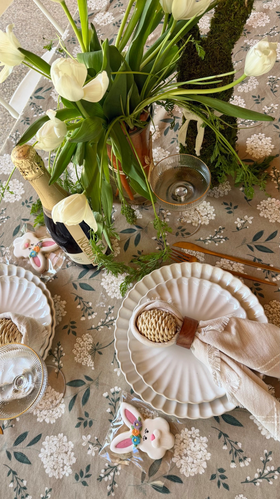 Walmart finds 
Spring tablecloth
Scalloped plates 
Napkin and rings 


#LTKHome