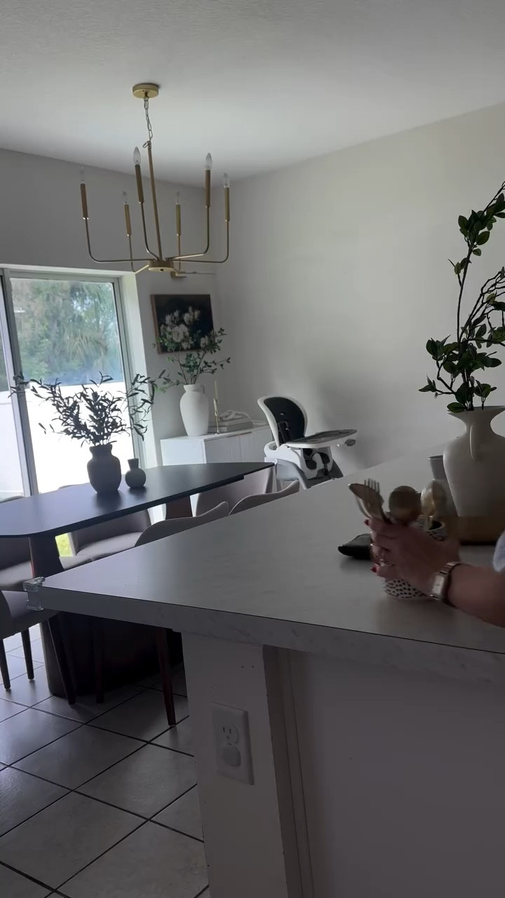 
Díganme algo de ese escándalo de platosssss el set vienen con 4 de cada uno y yo compre 2 más para hacer un juego de 6 🙌🏼😌
Comenta LINK y te envío toda la INFORMACIÓN🙌🏼🤭 estos estaban sold out hace poco 🫠

@walmart #walmartfinds #walmarthome #walmarthomefinds #thymeandtable #dinningset

#LTKHome #LTKFindsUnder50 #LTKVideo