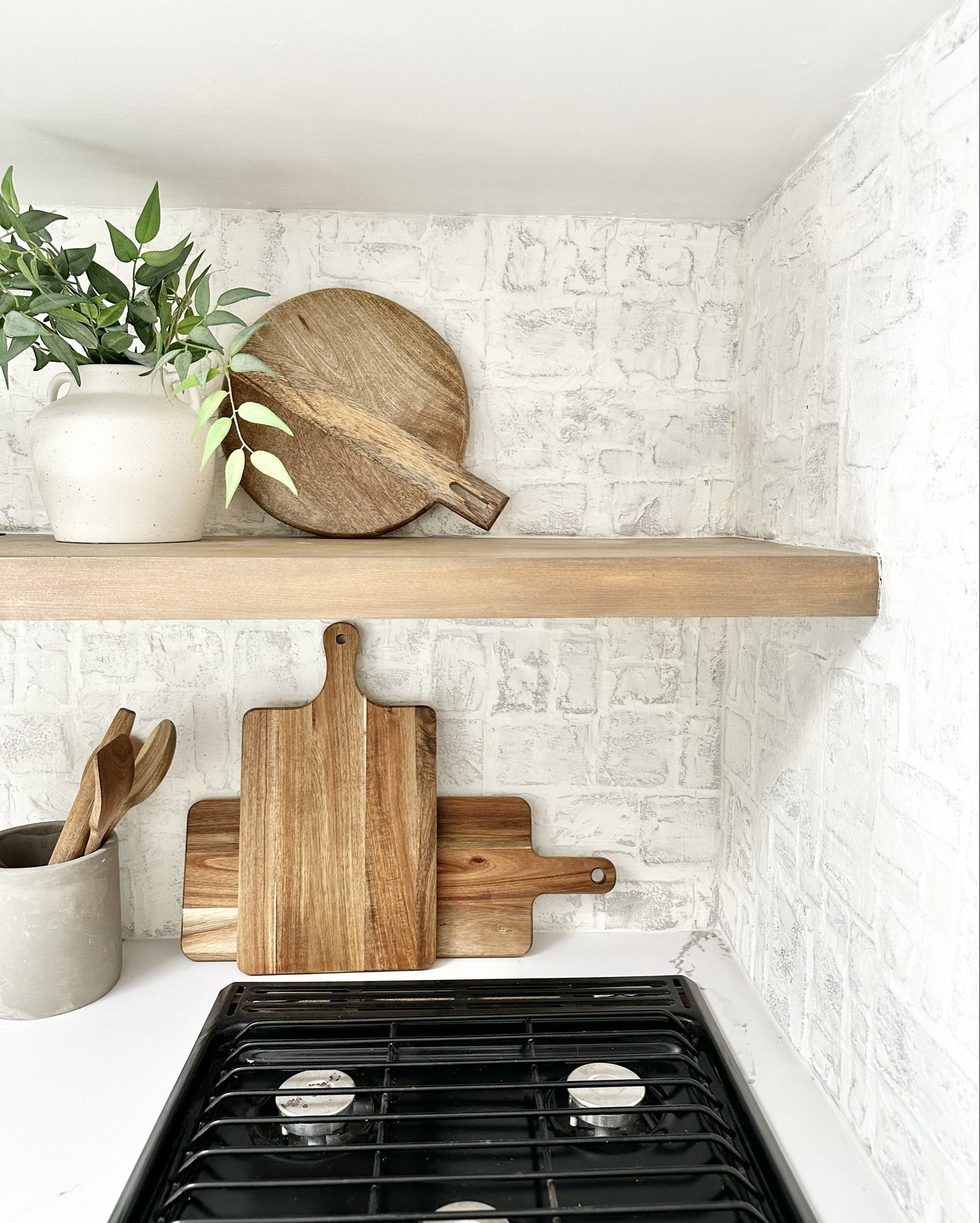 DIY faux stone backsplash! You can see more of this tutorial on my Instagram! Here’s everything you need to tackle this project!

Backsplash, stone wall, travel trailer remodel, kitchen backsplash, kitchen ideas, kitchen design 

#LTKHome