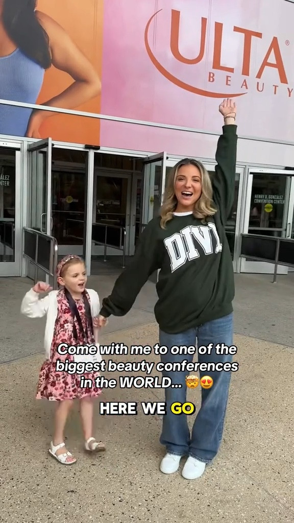 Come with me to one of the biggest beauty conferences in the WORLD… these booths were insane! 💚

#LTKTravel #LTKStyleTip #LTKBeauty