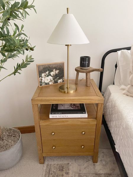 HOME \ guest bedroom nightstand has arrived! She’s decorated with amazon decor finds and a pretty lamp✨



#LTKhome #LTKunder50