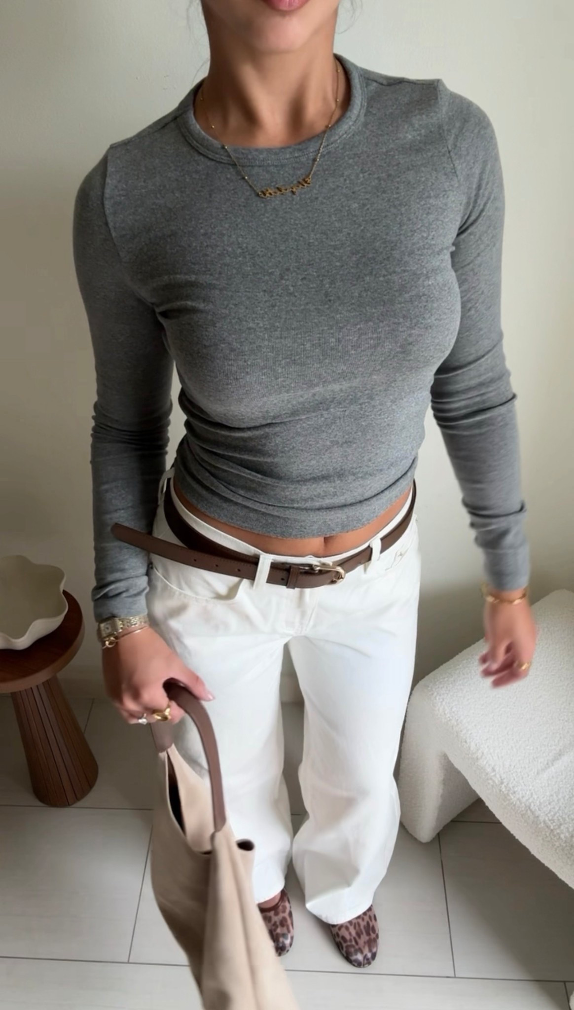 Top size S, pants size US4