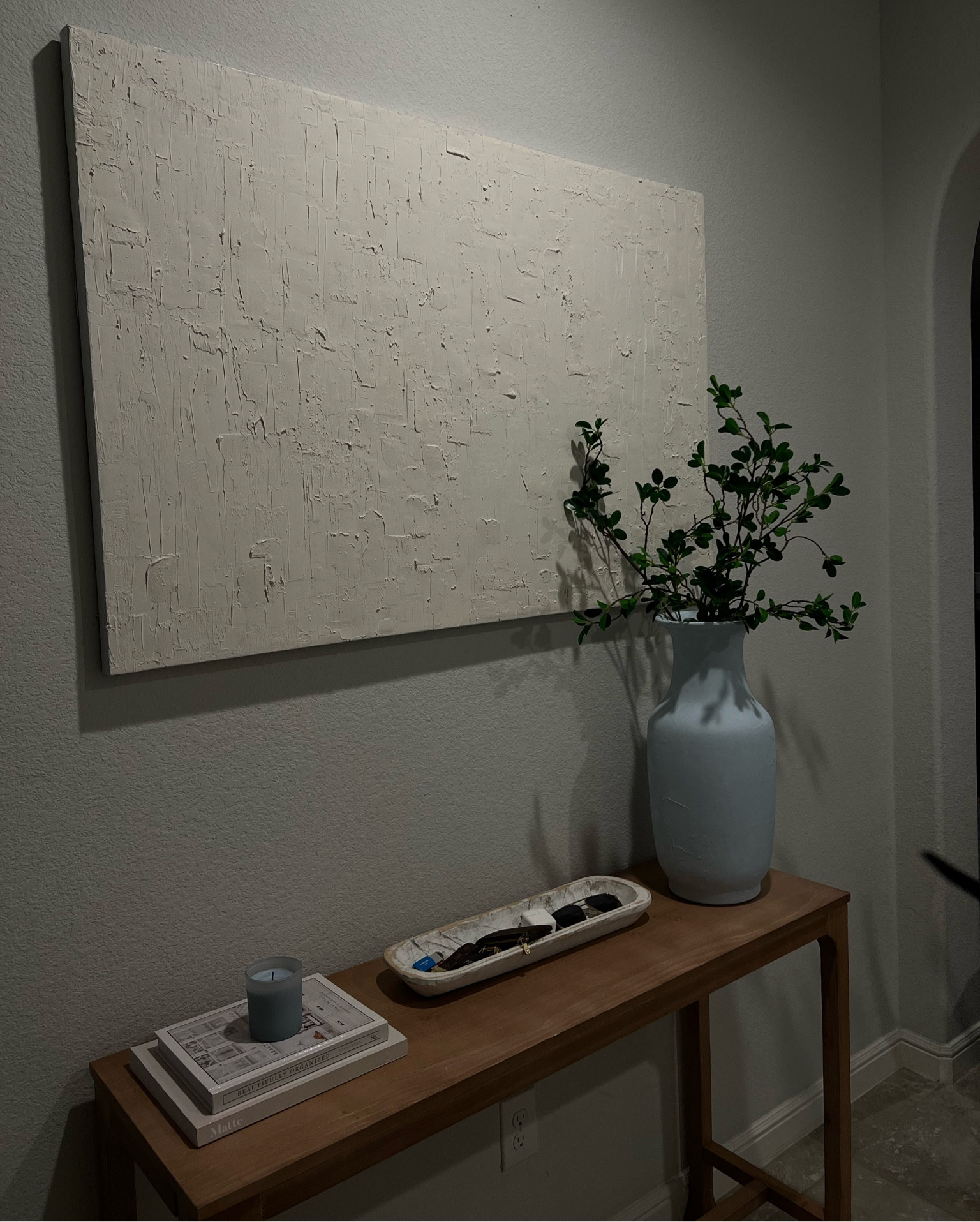 Wall art: an old canvas that I plastered myself
Vase: old vase that I painted with blue paint mixed with baking soda !

#LTKCyberWeek #LTKfindsunder50 #LTKhome