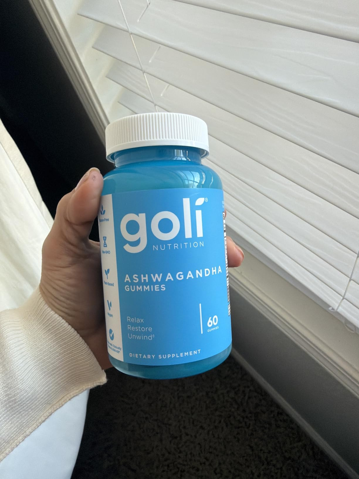Goli Ashwagandha & Vitamin D Gummy - 60 Count - Mixed Berry, KSM-66, Vegan, Plant Based, Non-GMO,... | Amazon (US)
