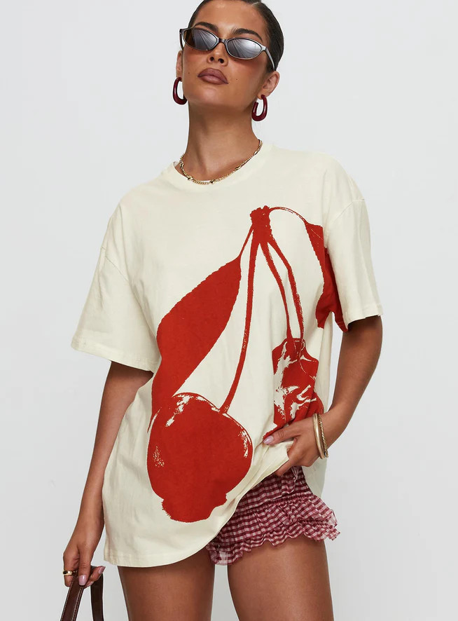 Cherrie Amore Oversized Tee White | Princess Polly US